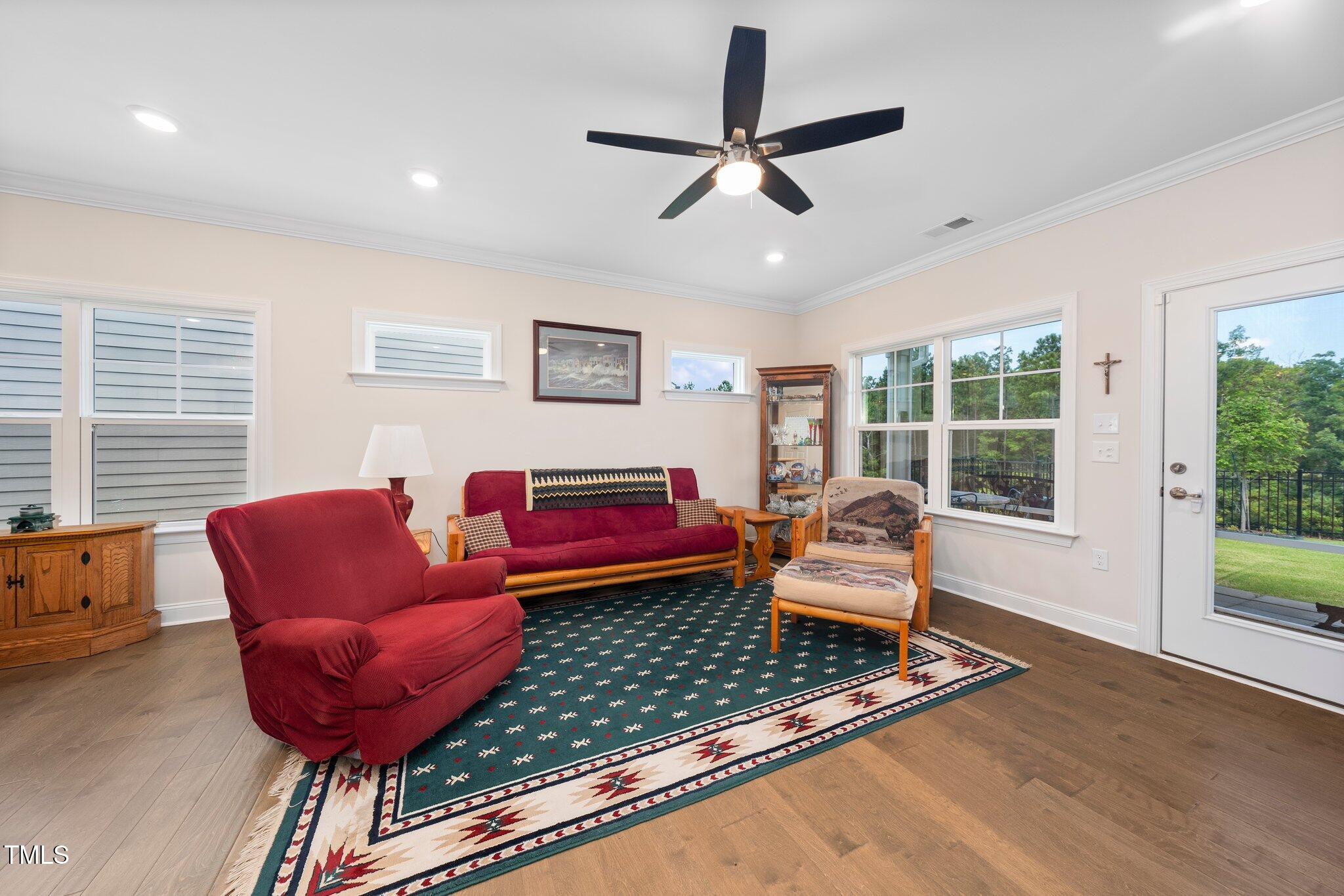 1247 White Flint Circle