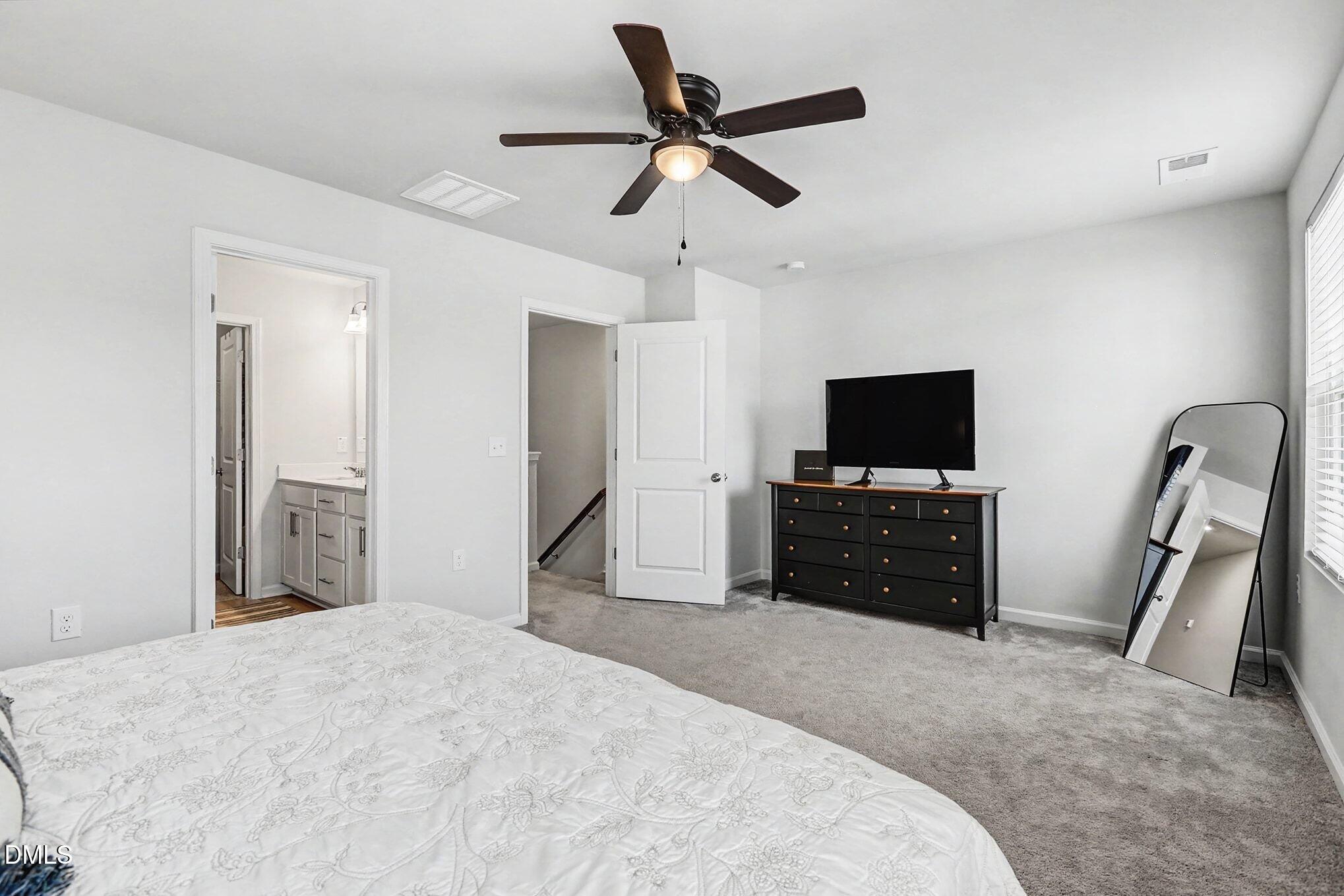 2528 Chert Lane
