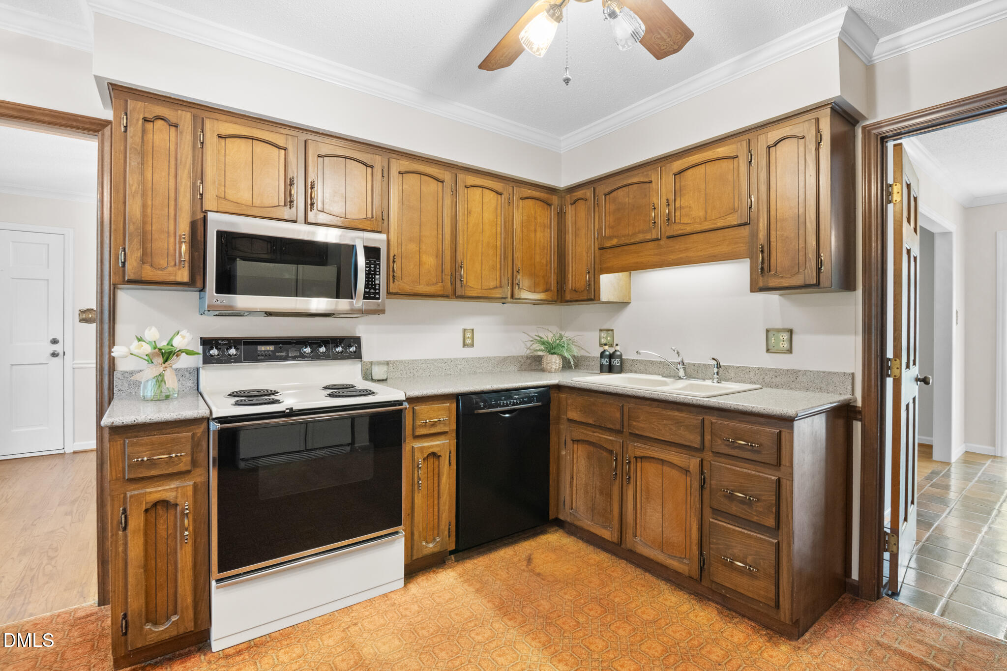 1113 Ashford Lane