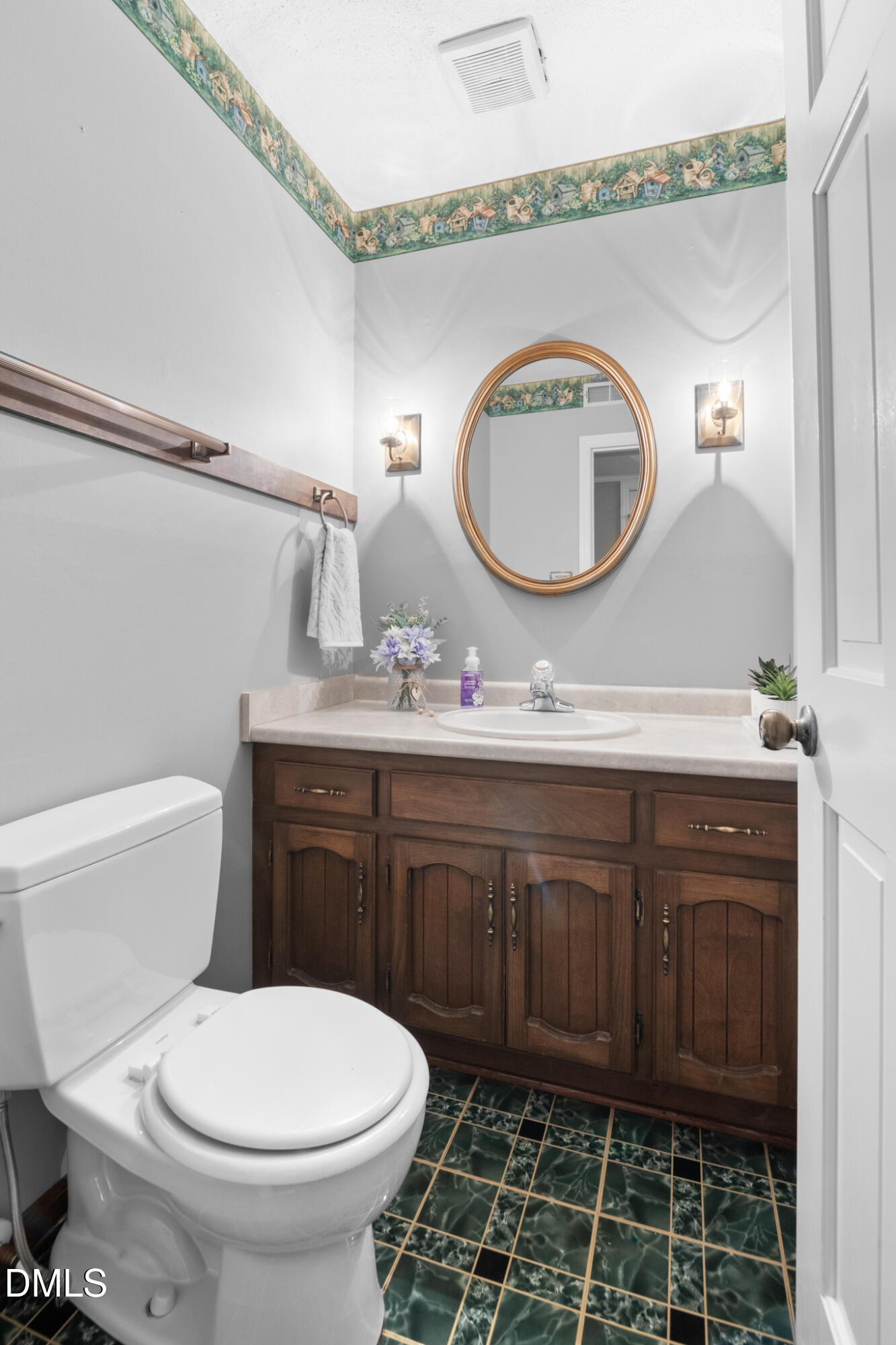 1113 Ashford Lane