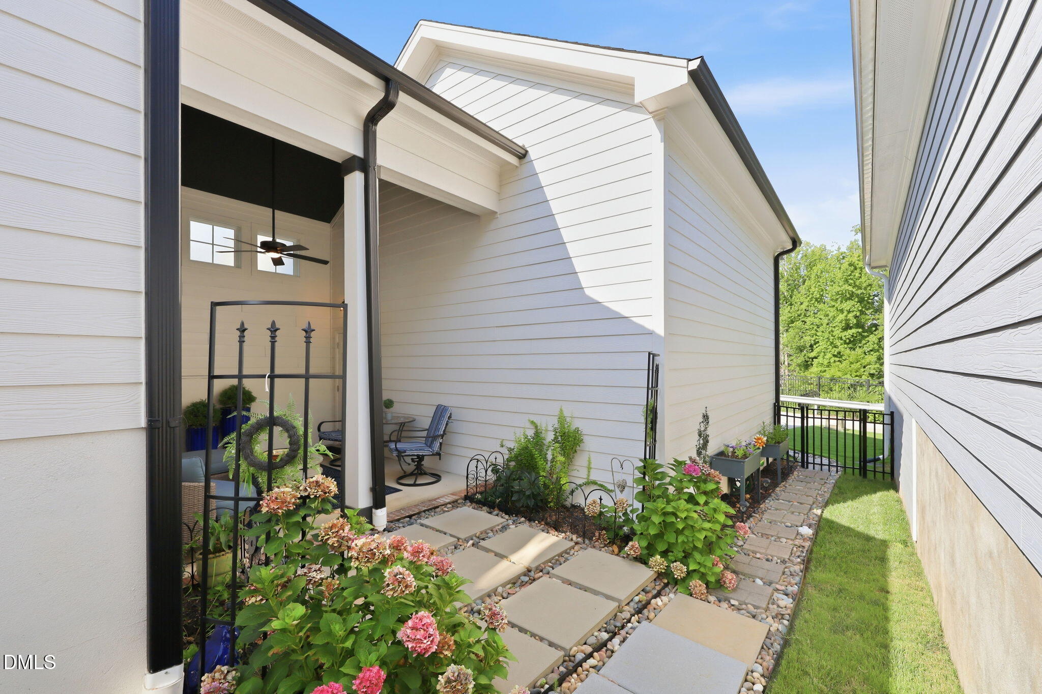 1704 Glazebrook Drive