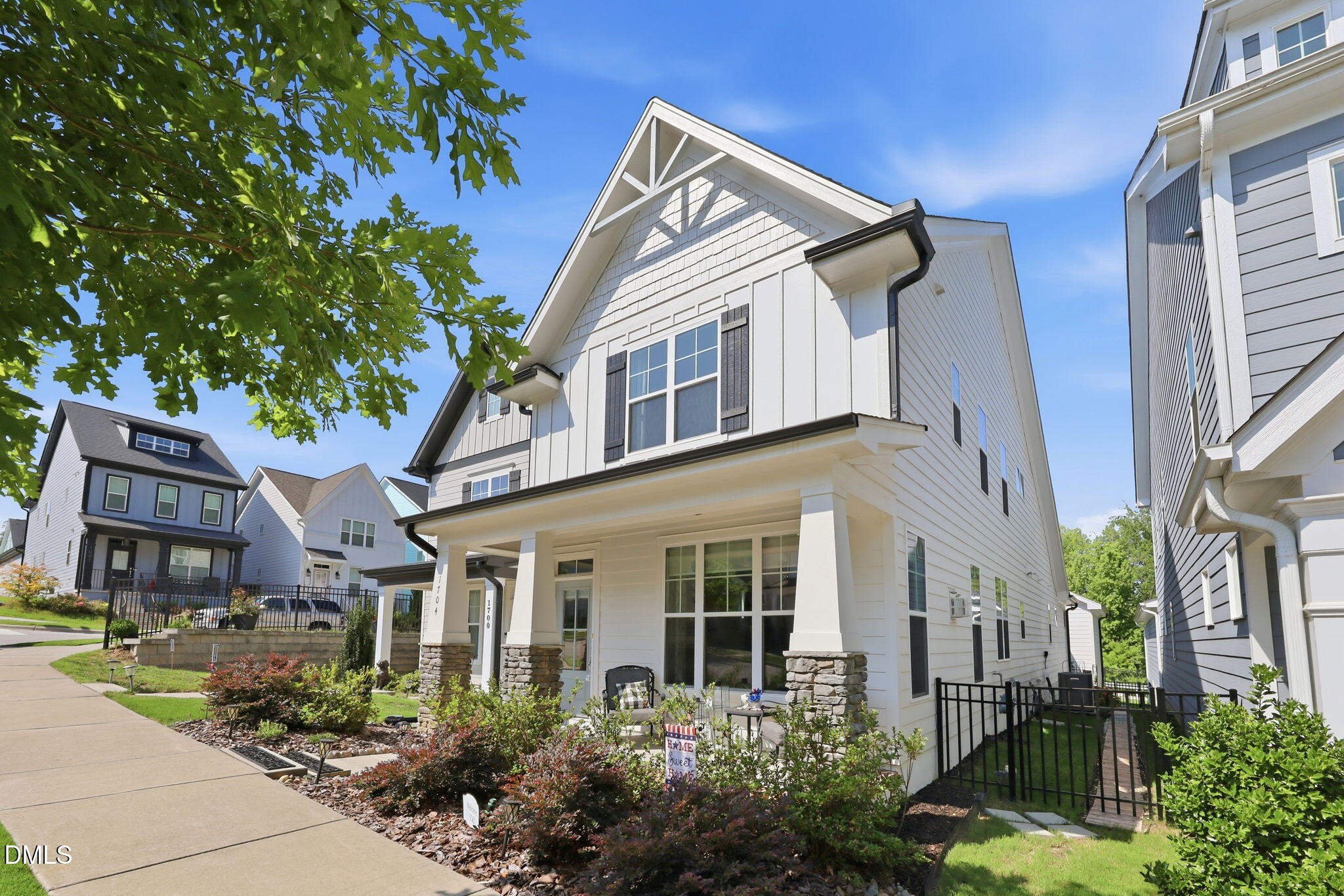 1704 Glazebrook Drive