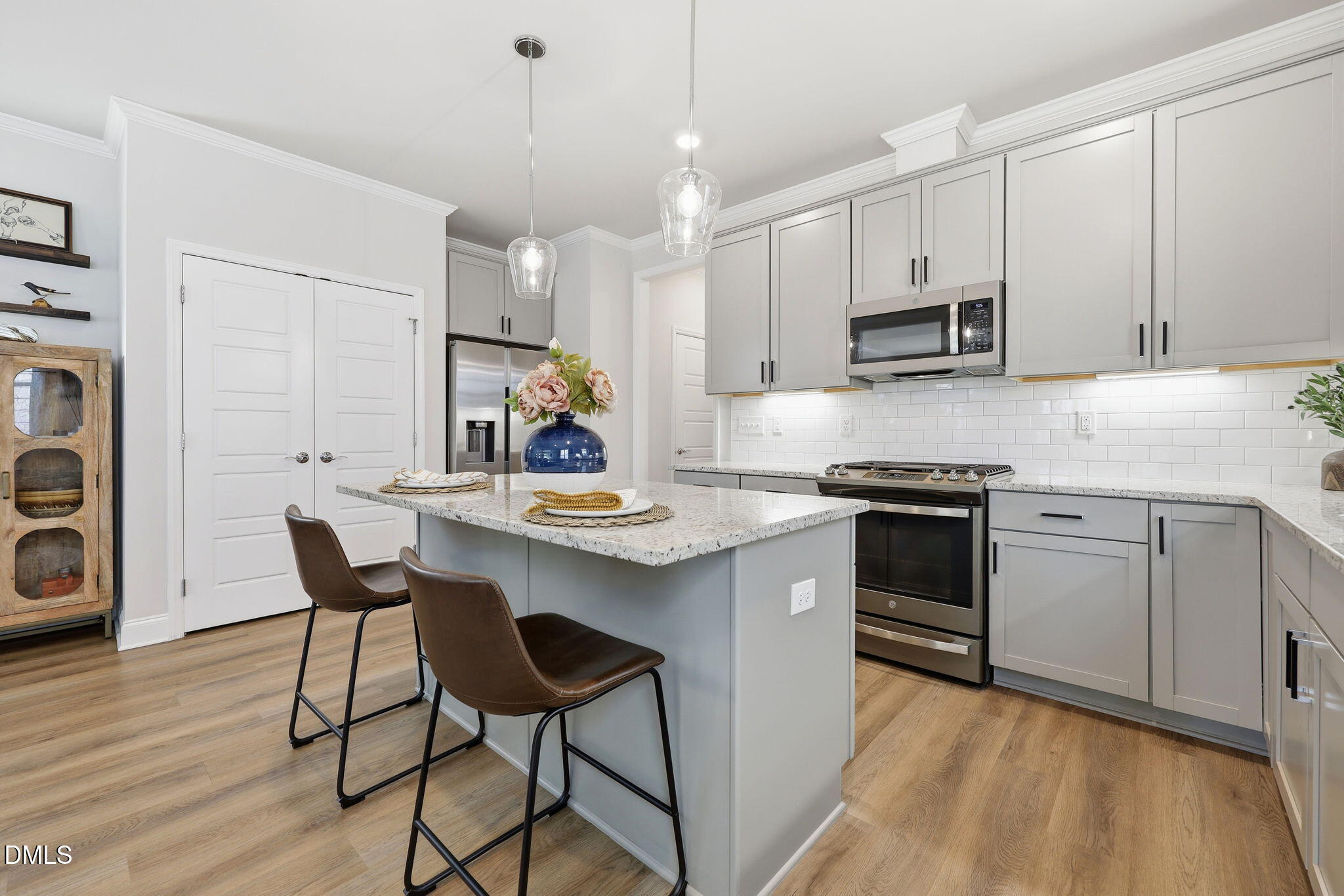 1704 Glazebrook Drive