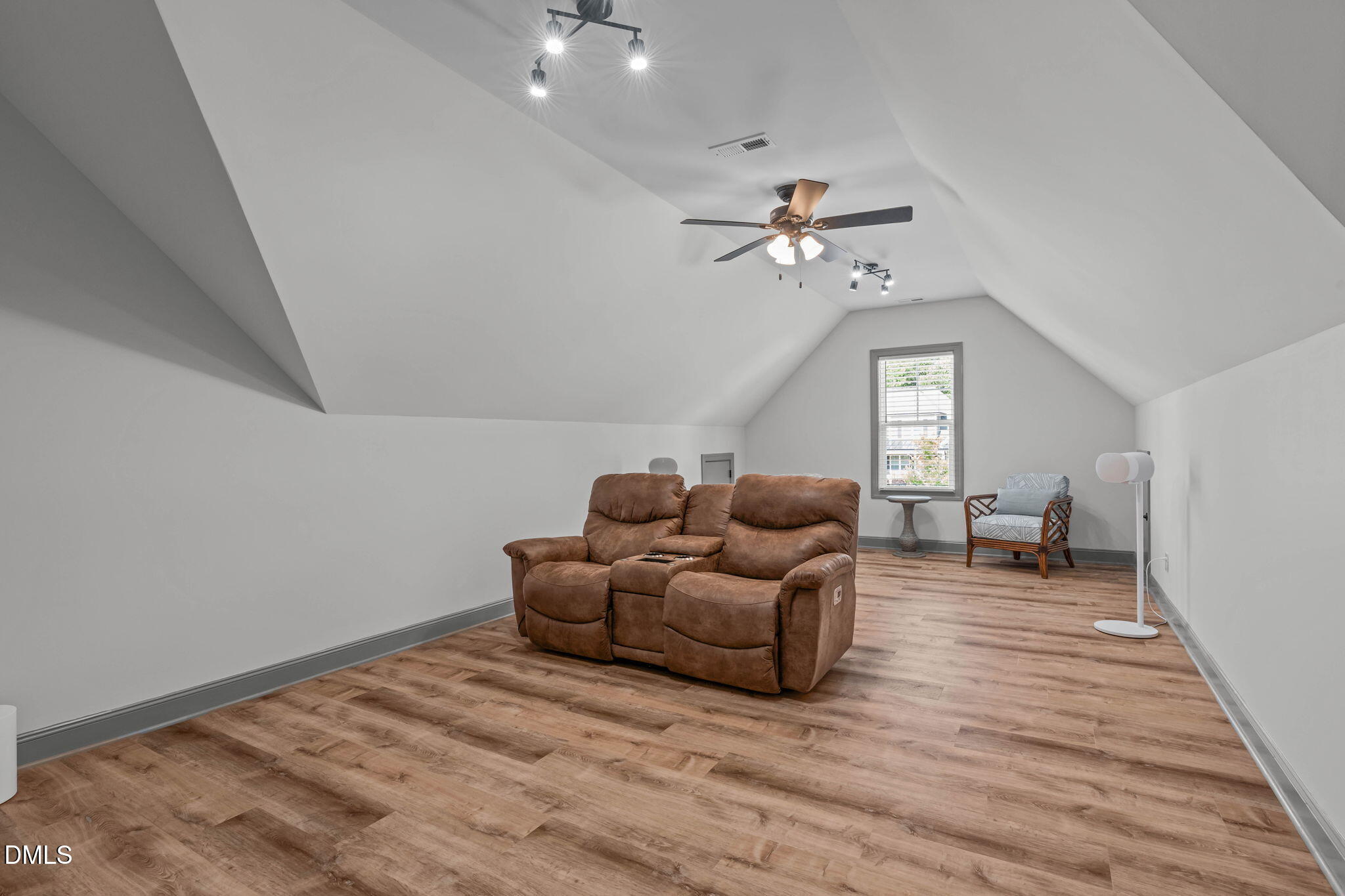 248 Valleycruise Circle