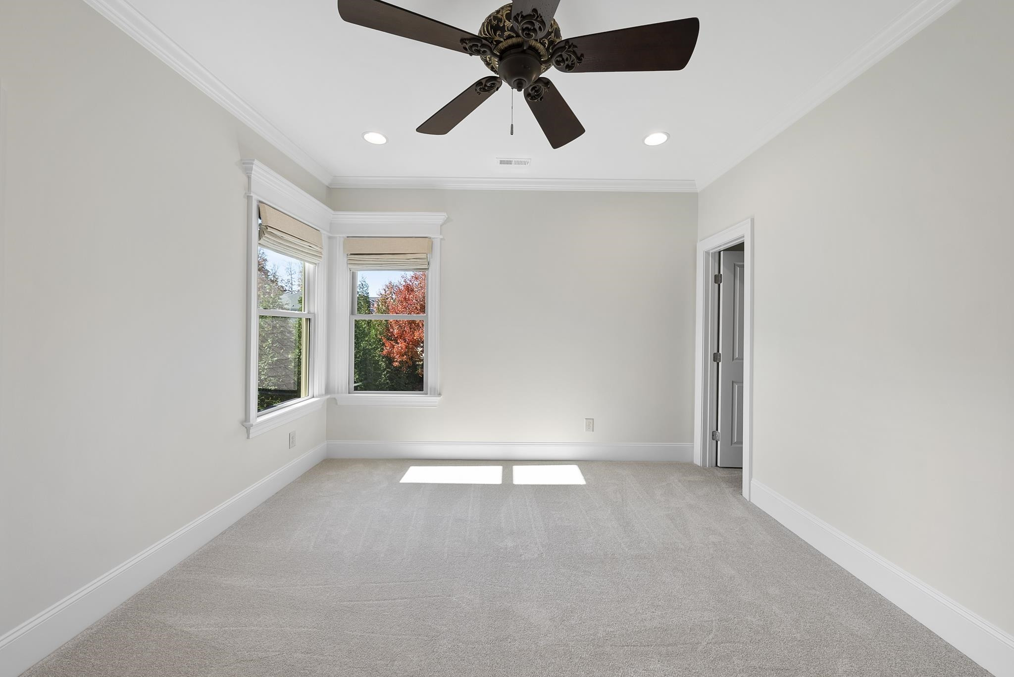 6858 Palaver Lane