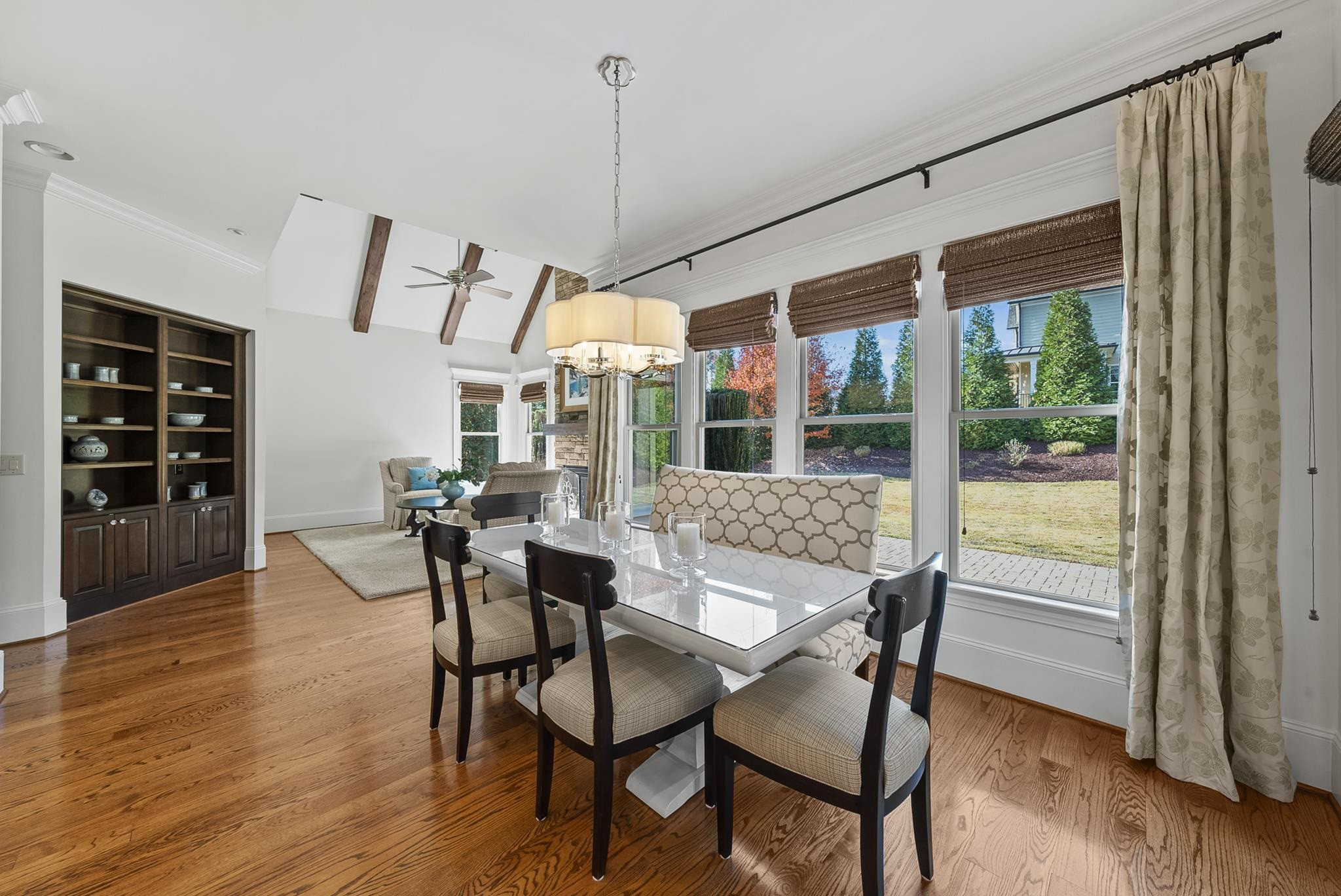 6858 Palaver Lane