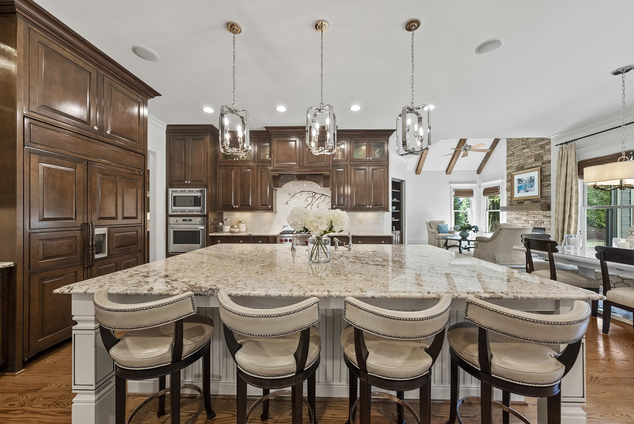 6858 Palaver Lane