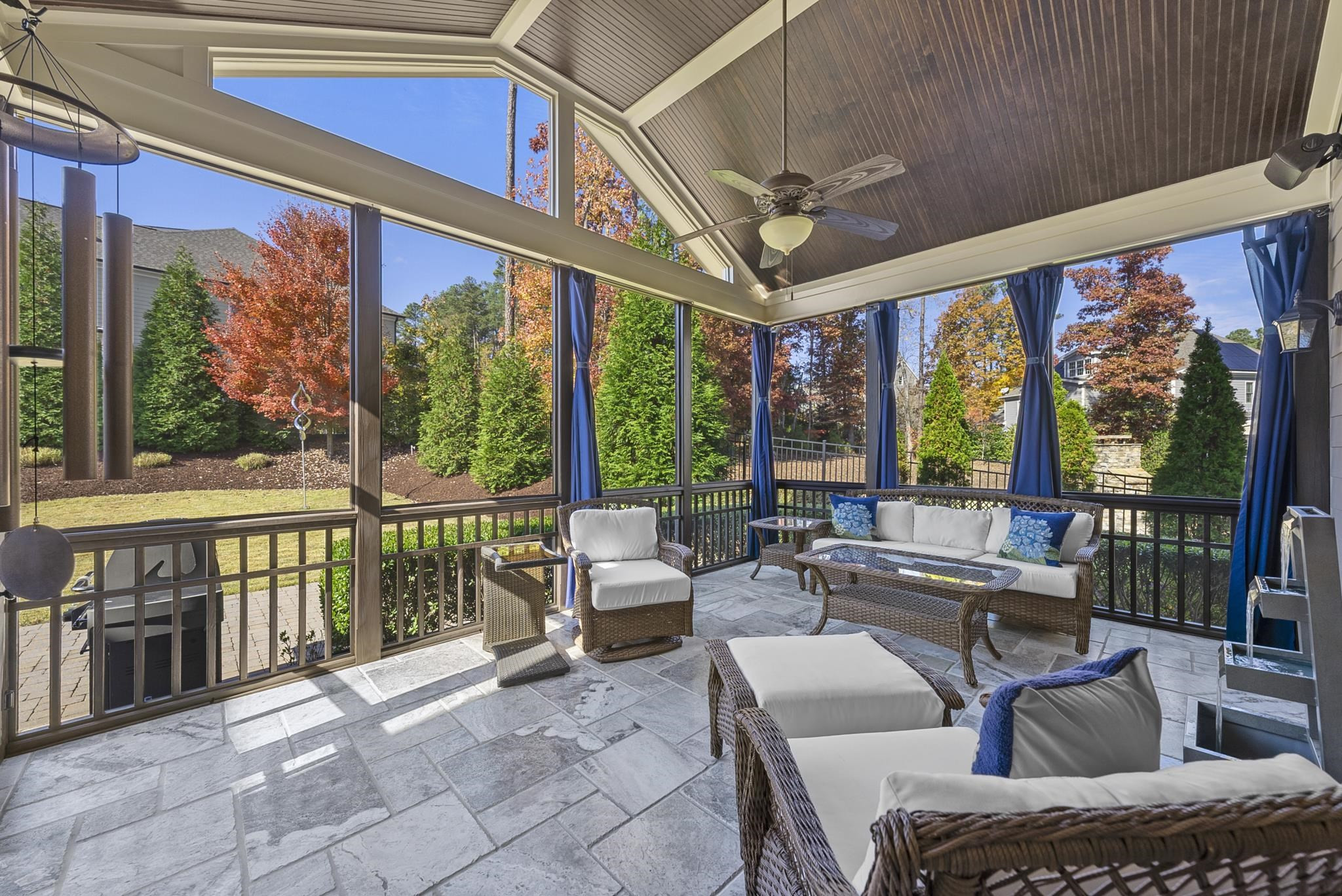 6858 Palaver Lane