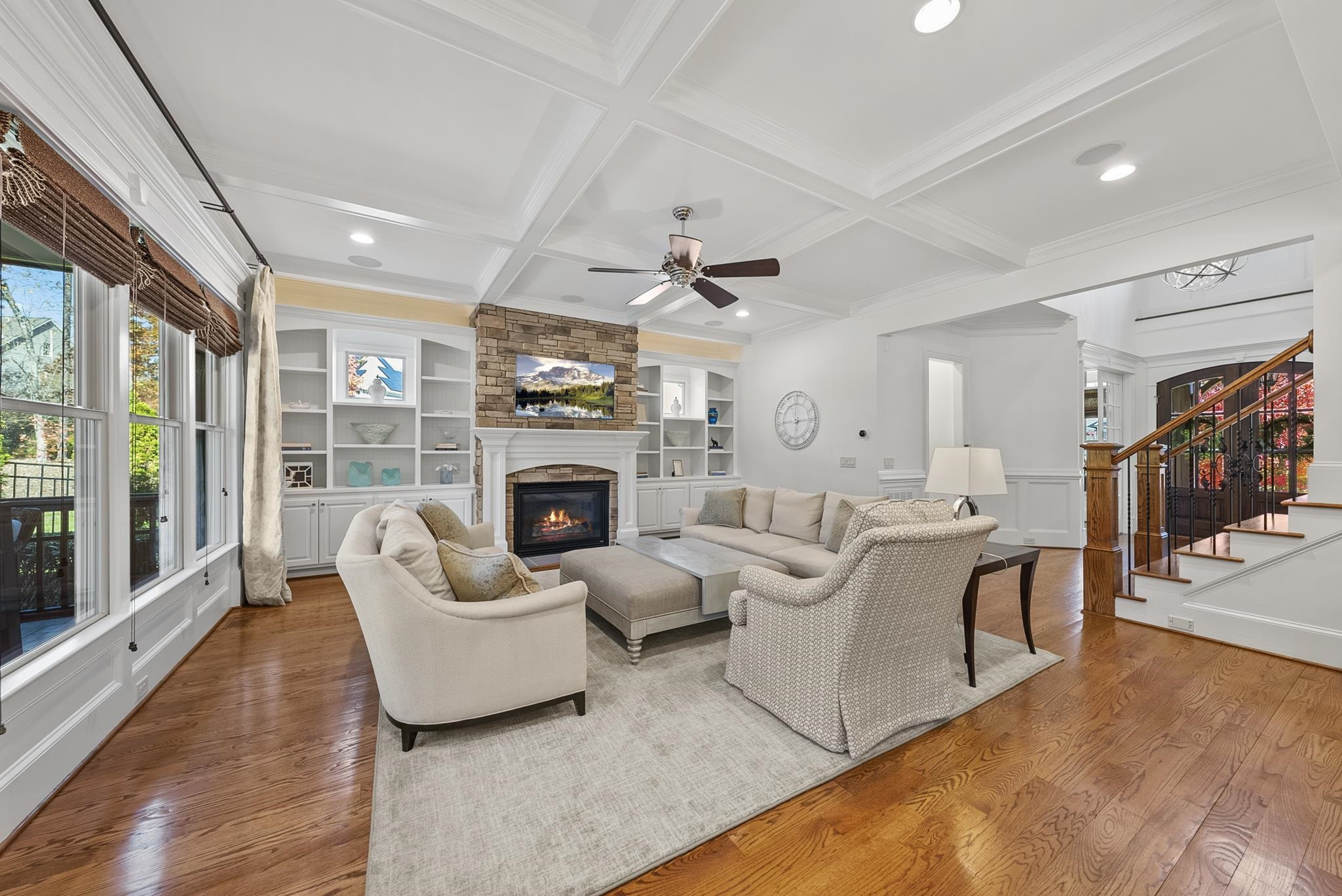 6858 Palaver Lane