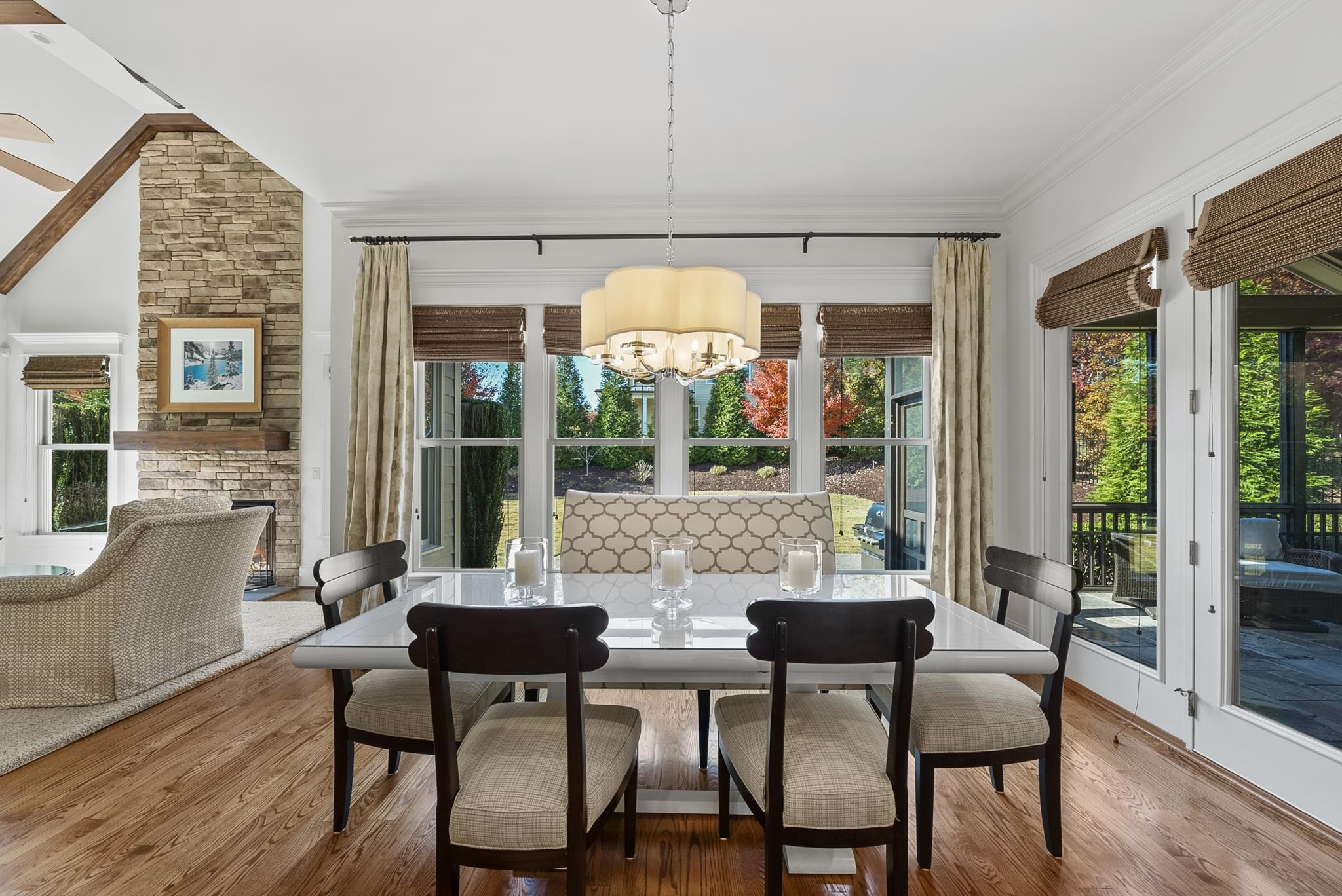 6858 Palaver Lane
