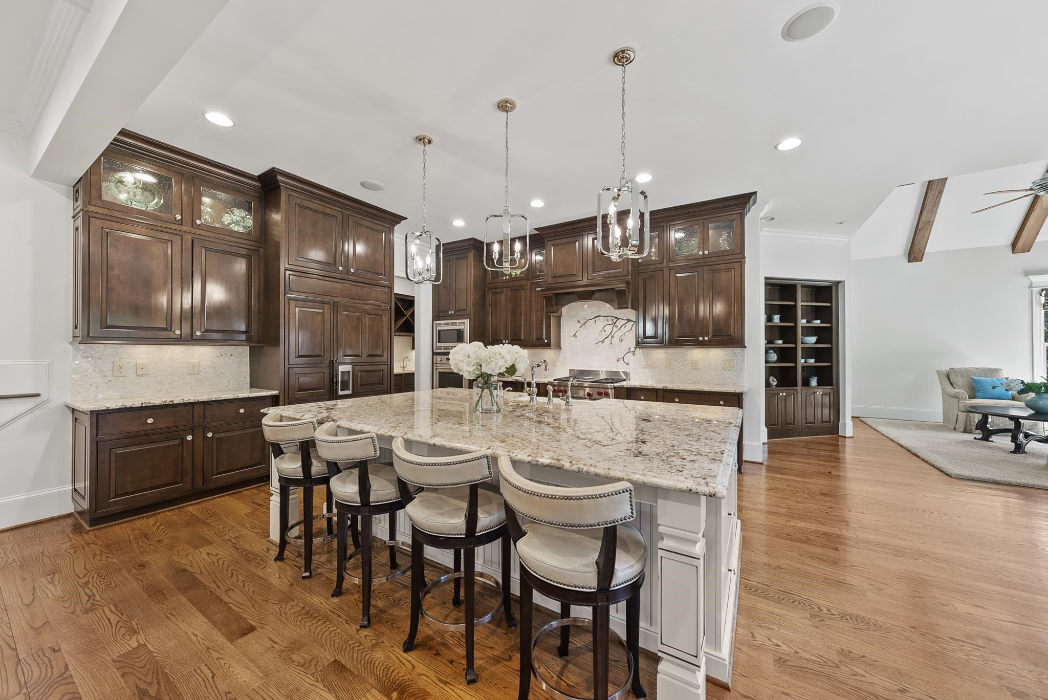 6858 Palaver Lane