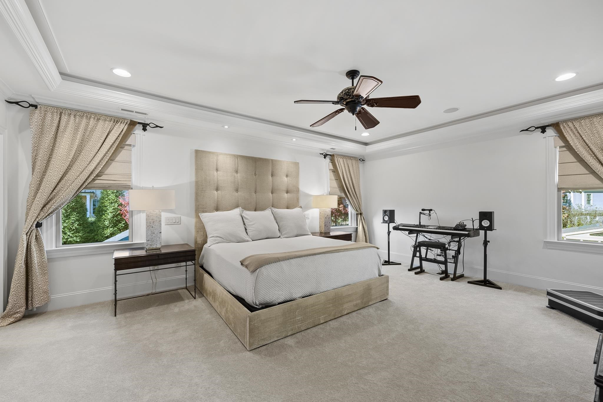 6858 Palaver Lane