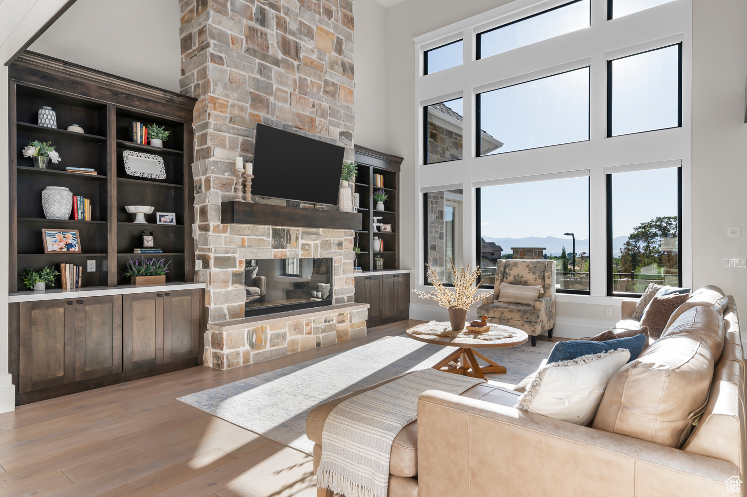 3635 E GRANITE BENCH LN