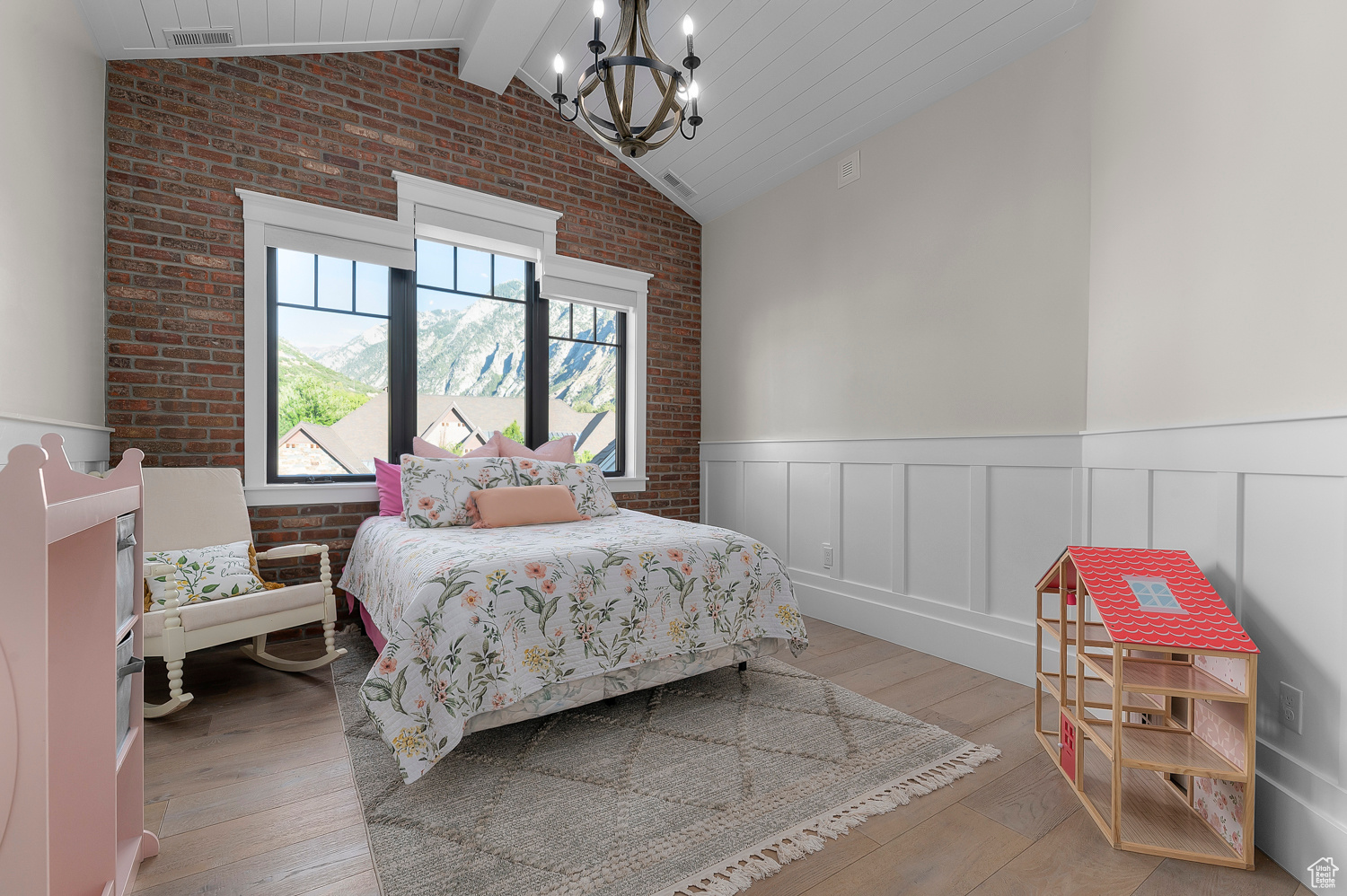 3635 E GRANITE BENCH LN