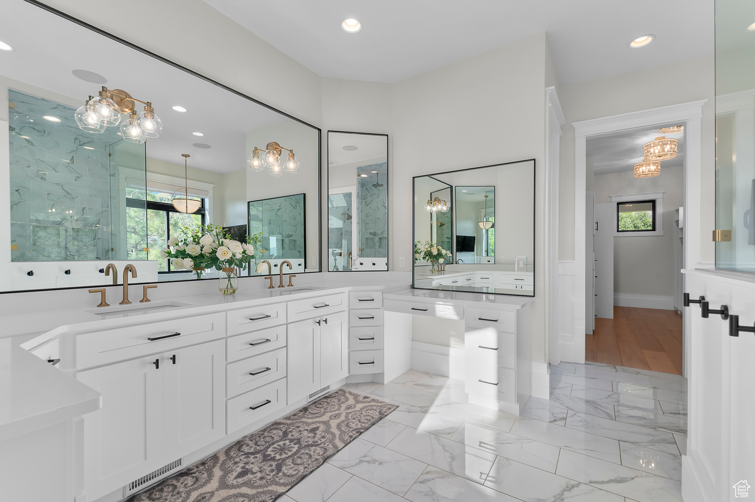 3635 E GRANITE BENCH LN