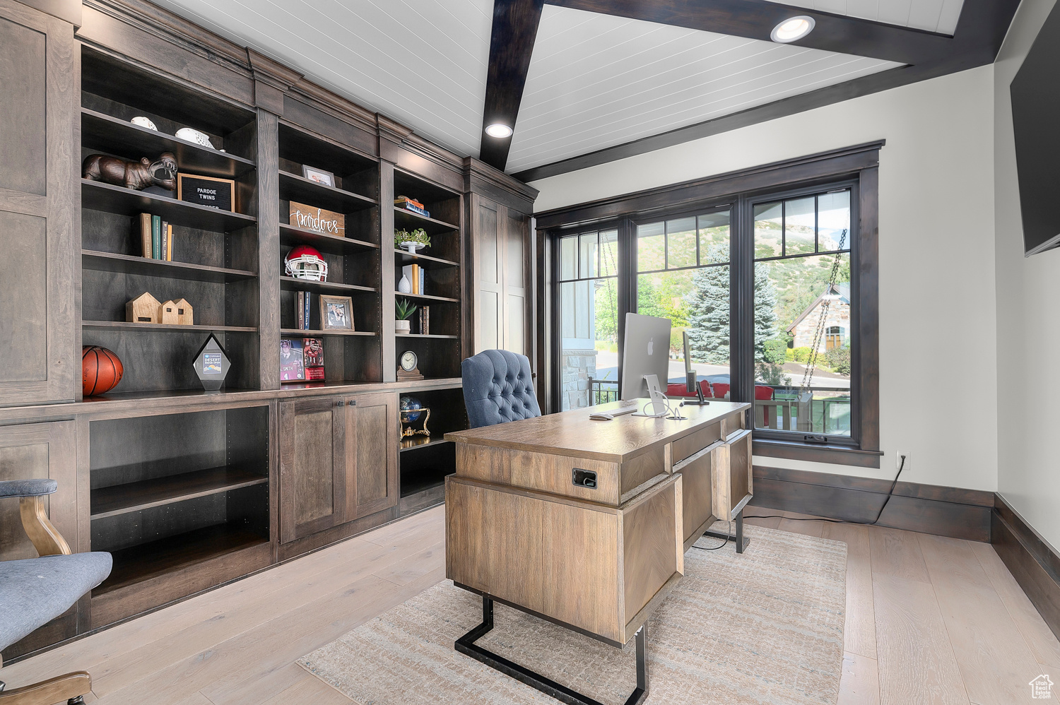 3635 E GRANITE BENCH LN