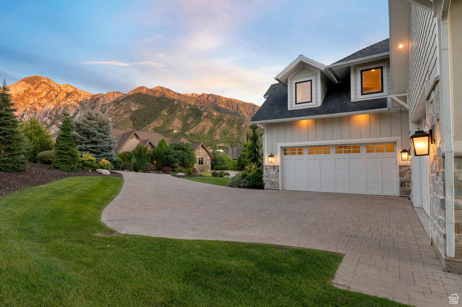 3635 E GRANITE BENCH LN