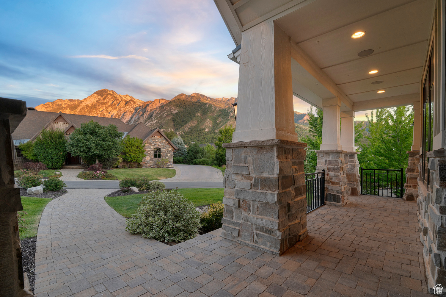 3635 E GRANITE BENCH LN
