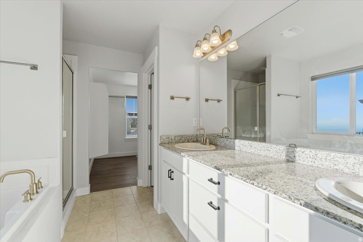 4452 N SUMMER VIEW DR #216