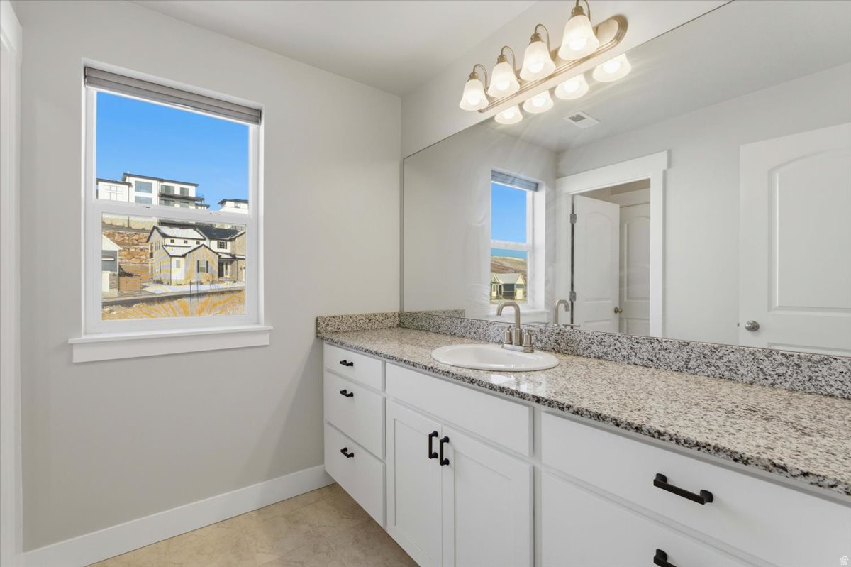 4452 N SUMMER VIEW DR #216