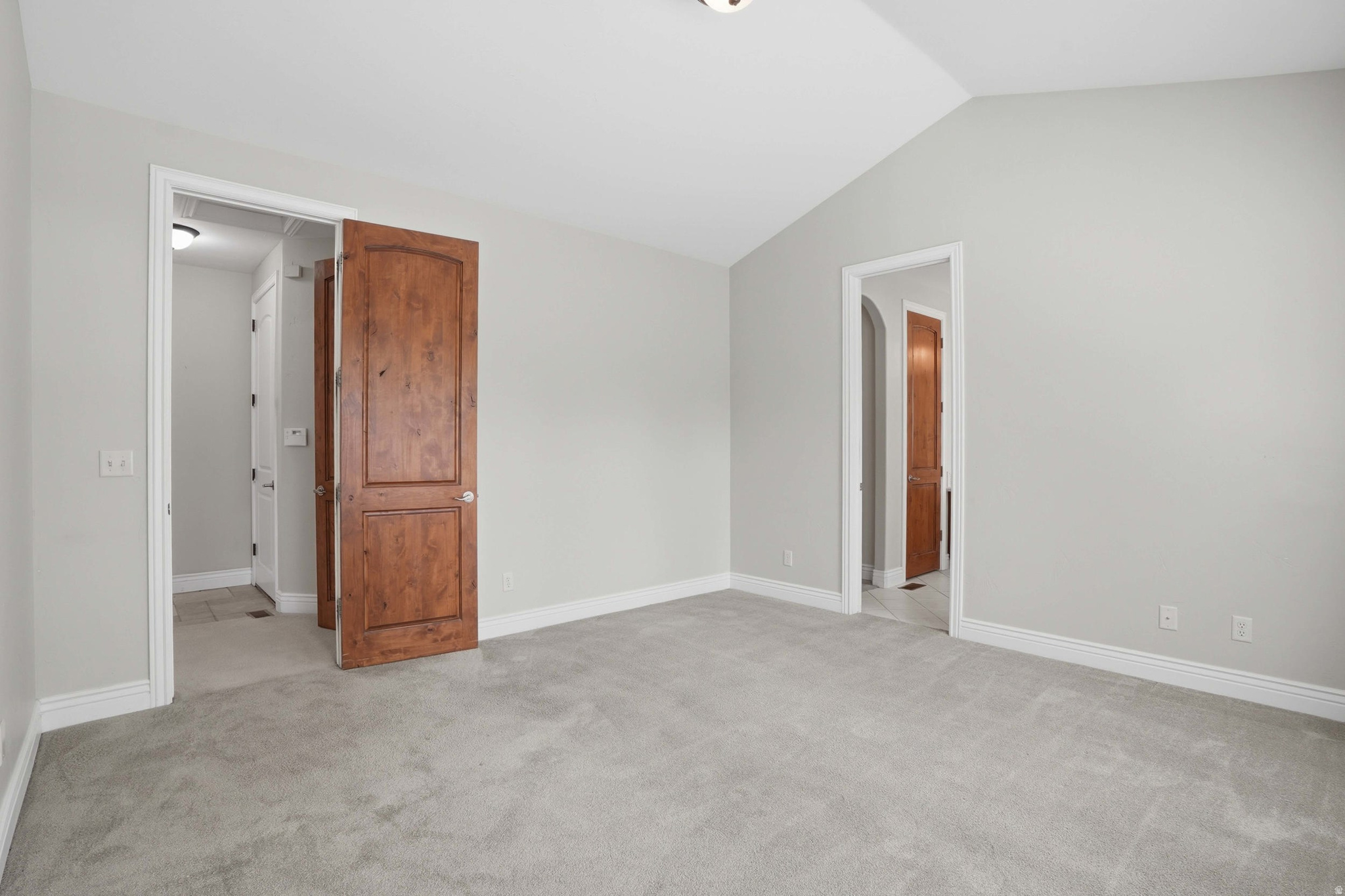 1832 E PEYTON CT
