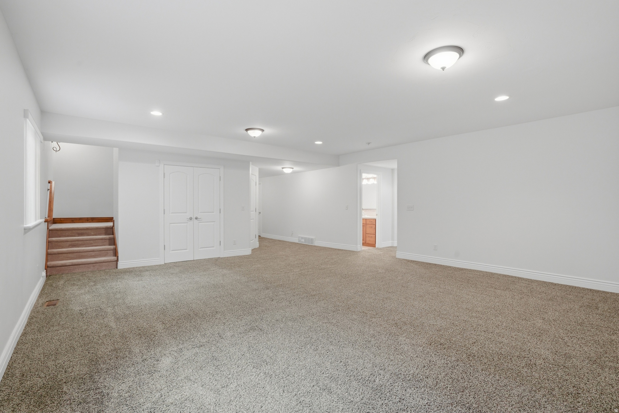 1832 E PEYTON CT