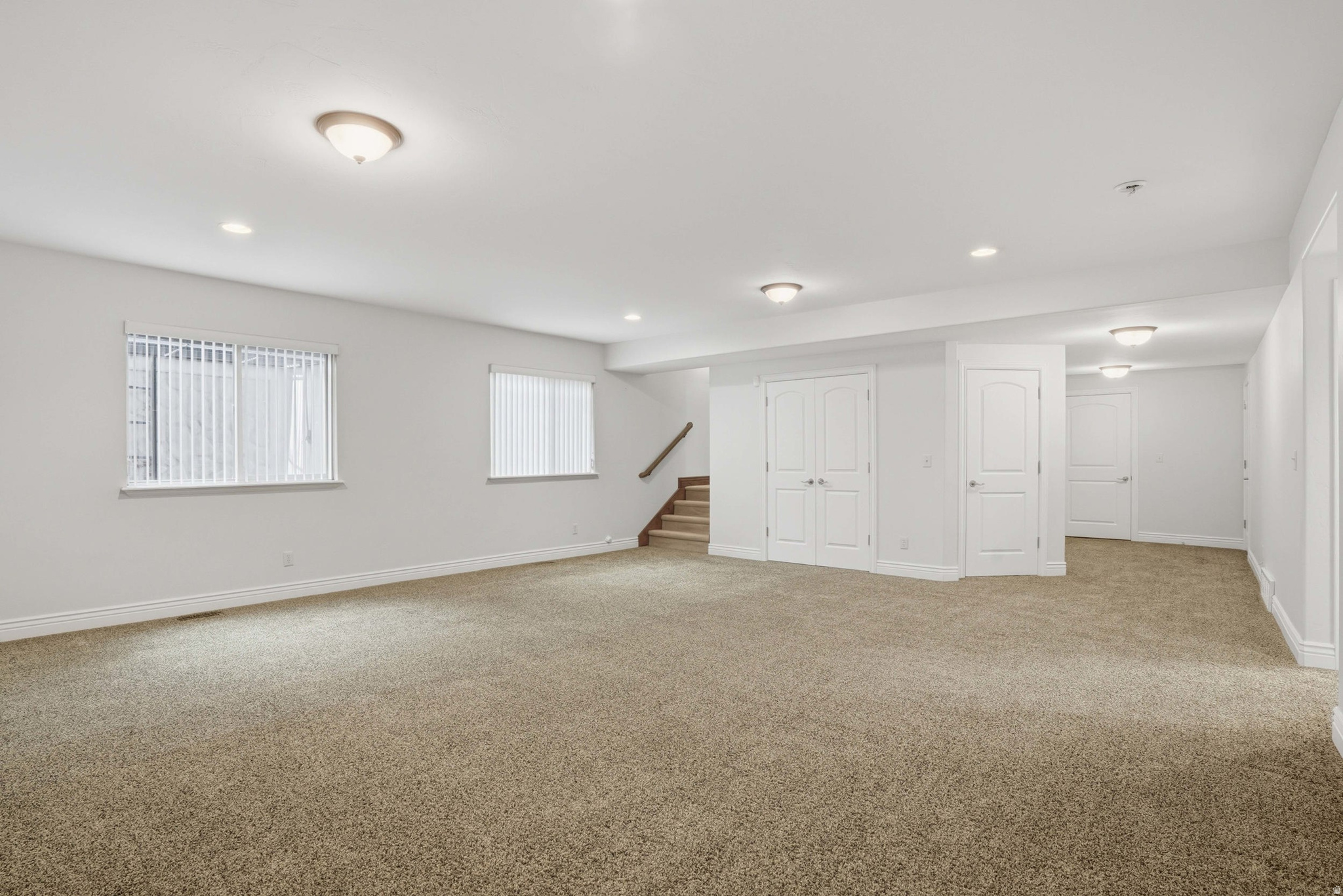 1832 E PEYTON CT