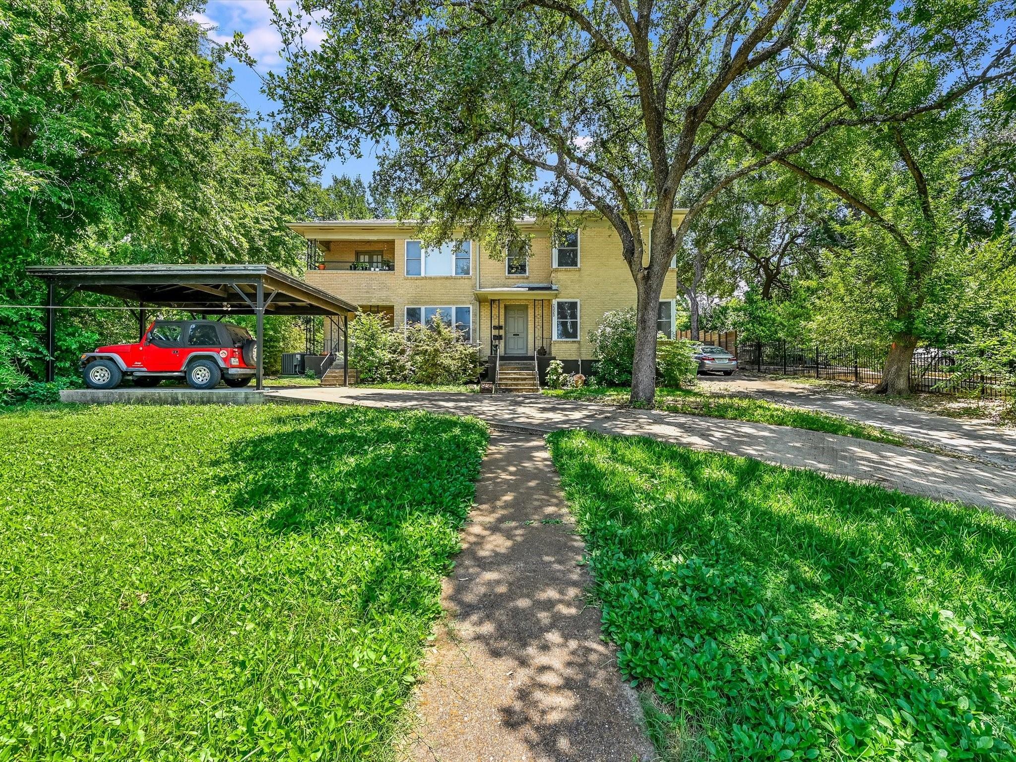 2323 Hartford RD