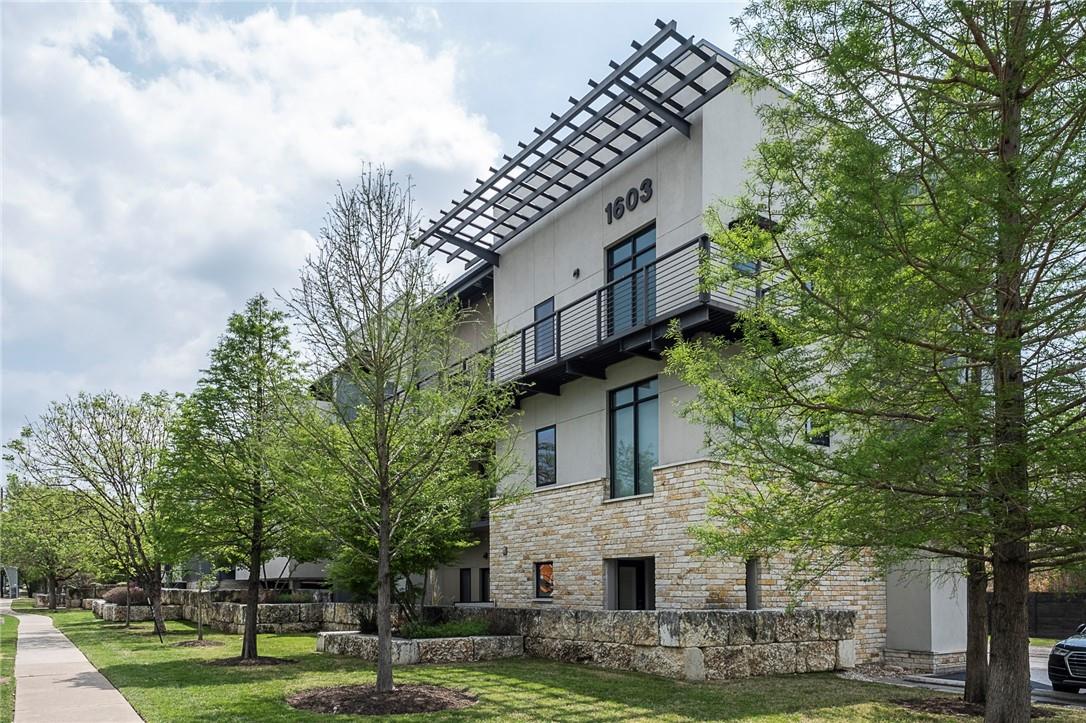 1603 Enfield RD # 306