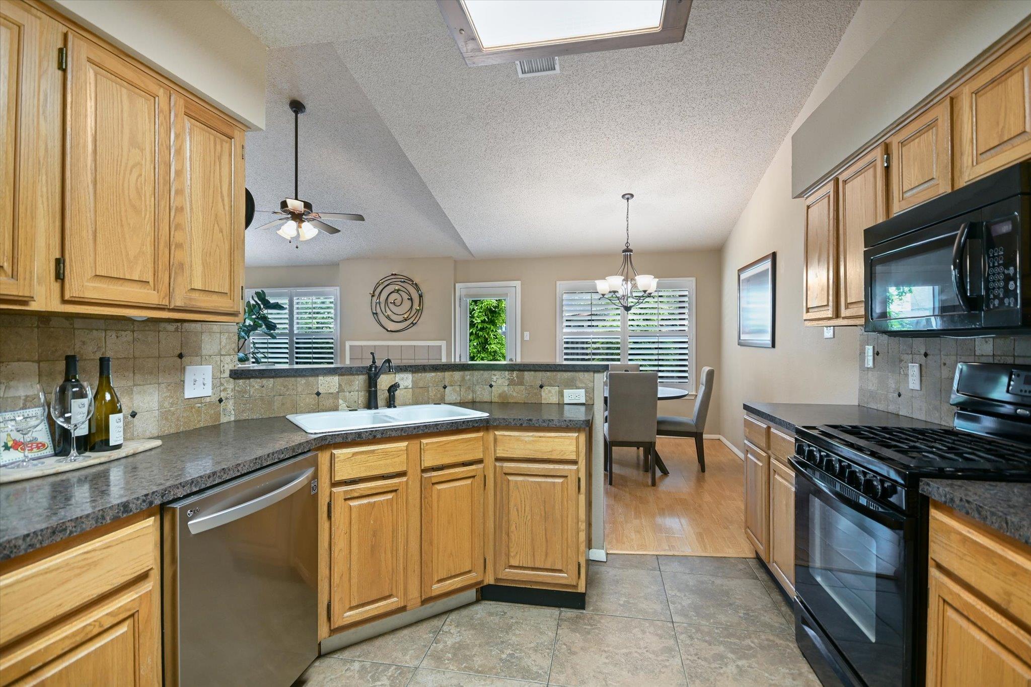 8105 Washita DR