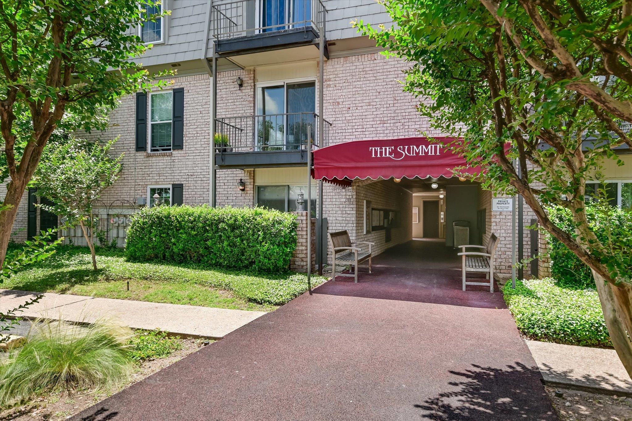 2425 Ashdale DR # 32