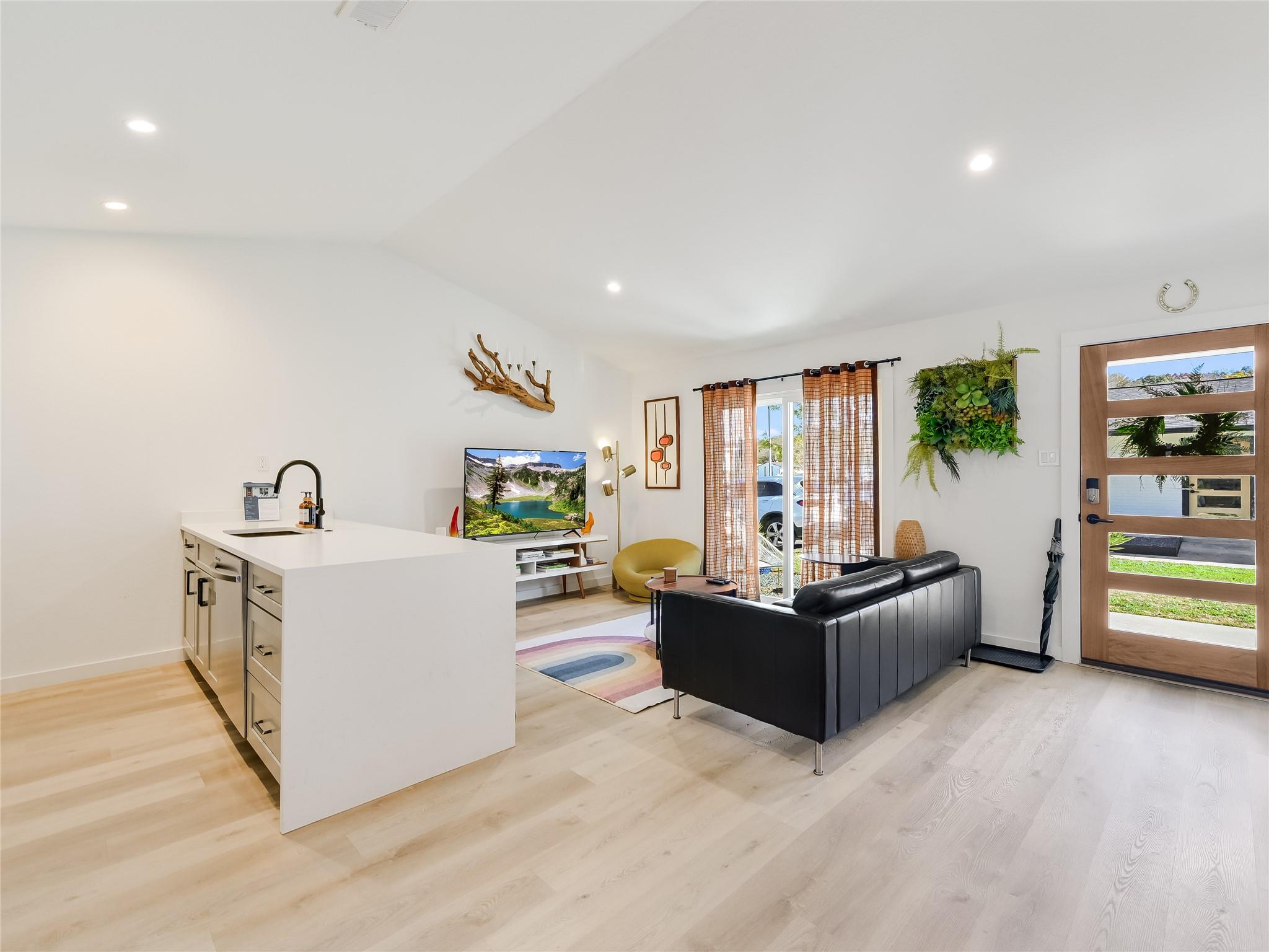 1219 Hollow Creek DR # 1