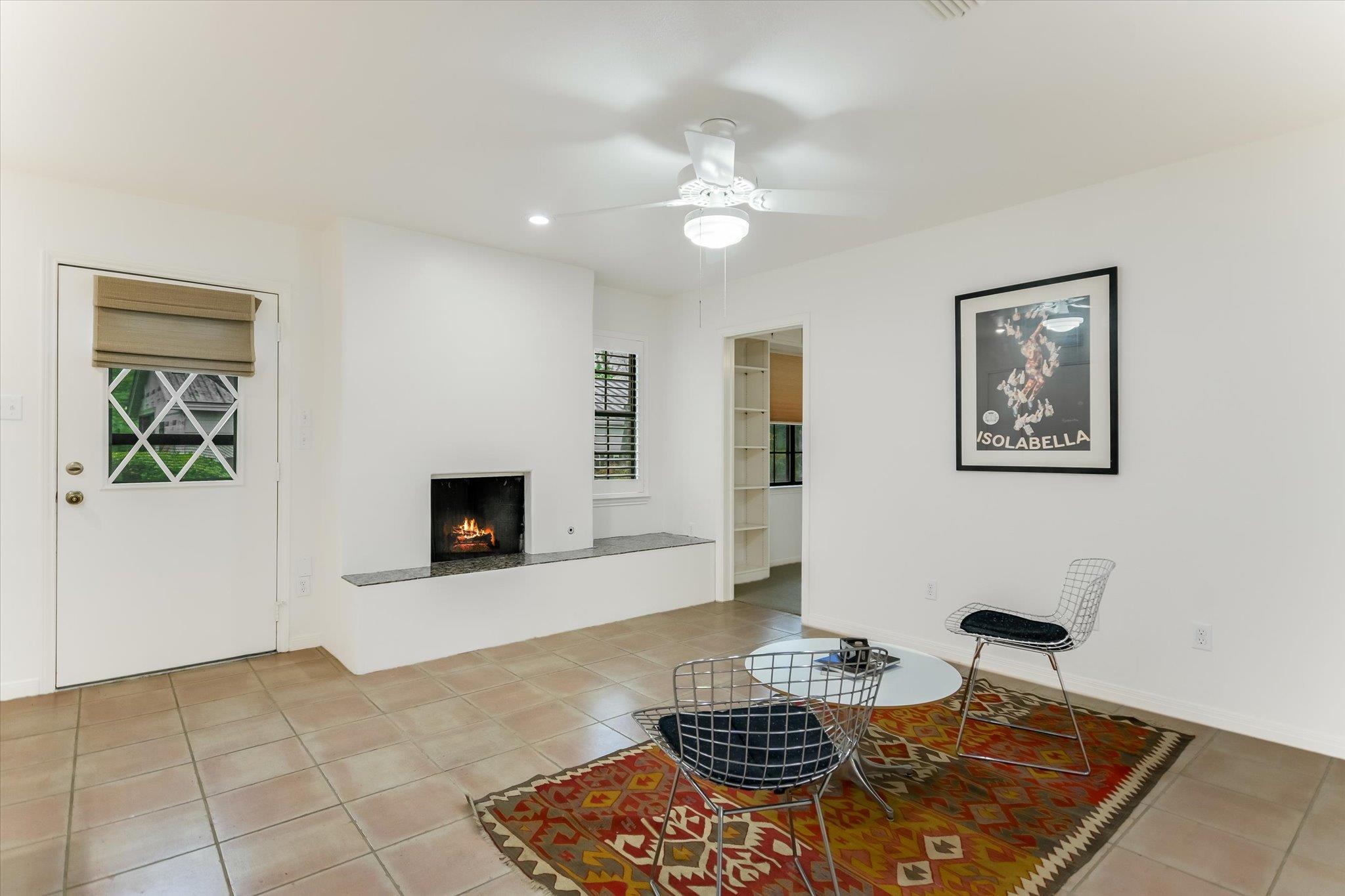 2301 Lawnmont Ave # 5