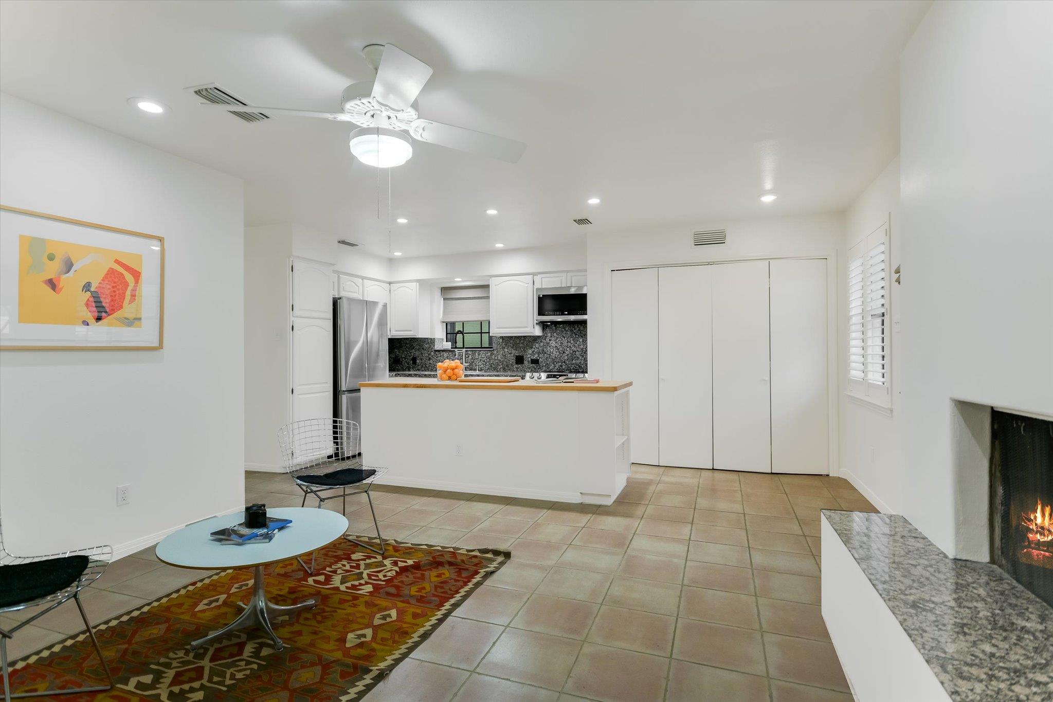 2301 Lawnmont Ave # 5