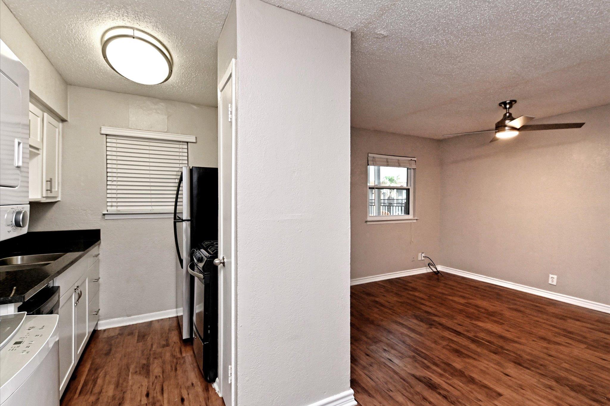2401 Manor RD # 120