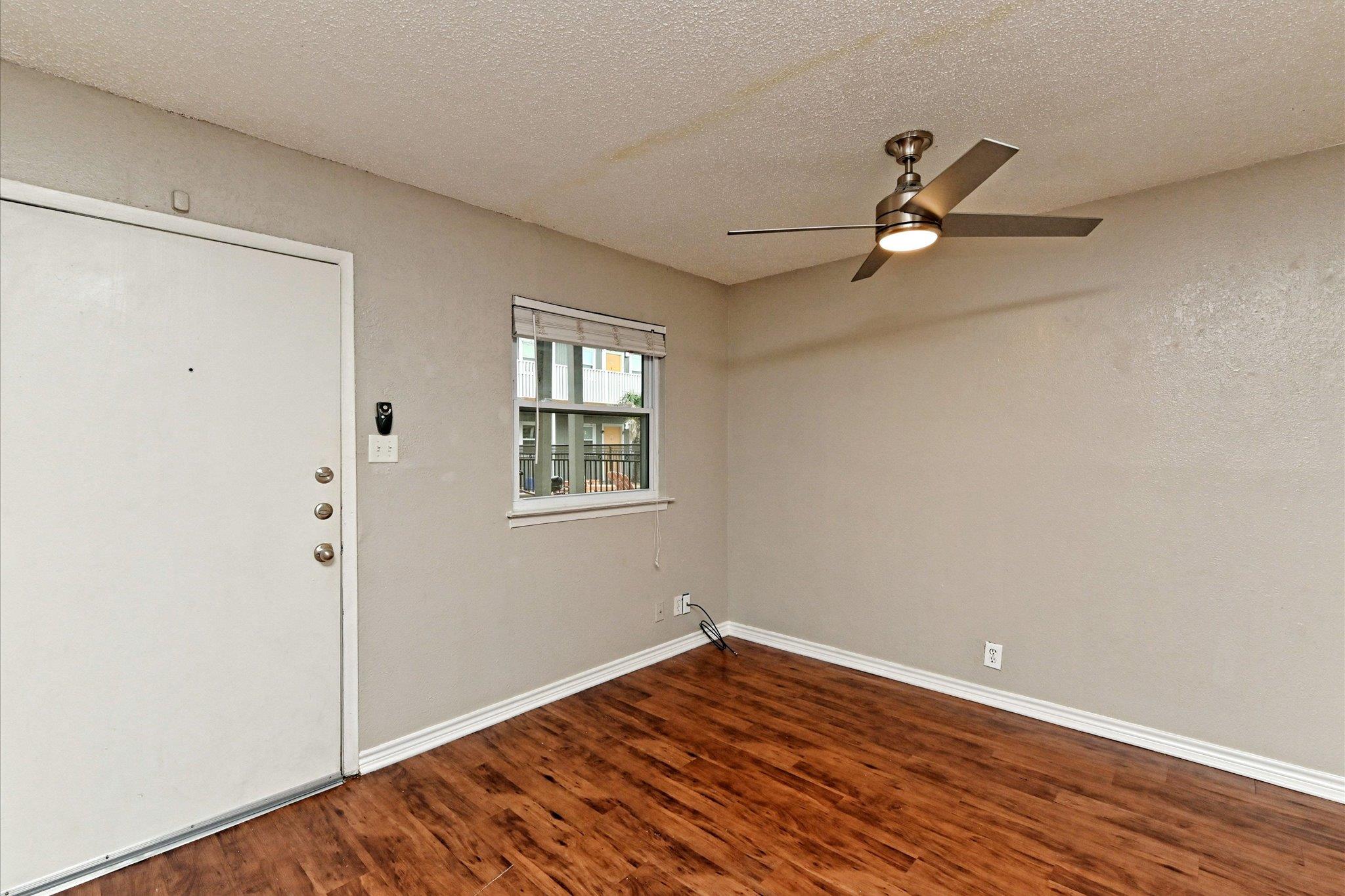 2401 Manor RD # 120