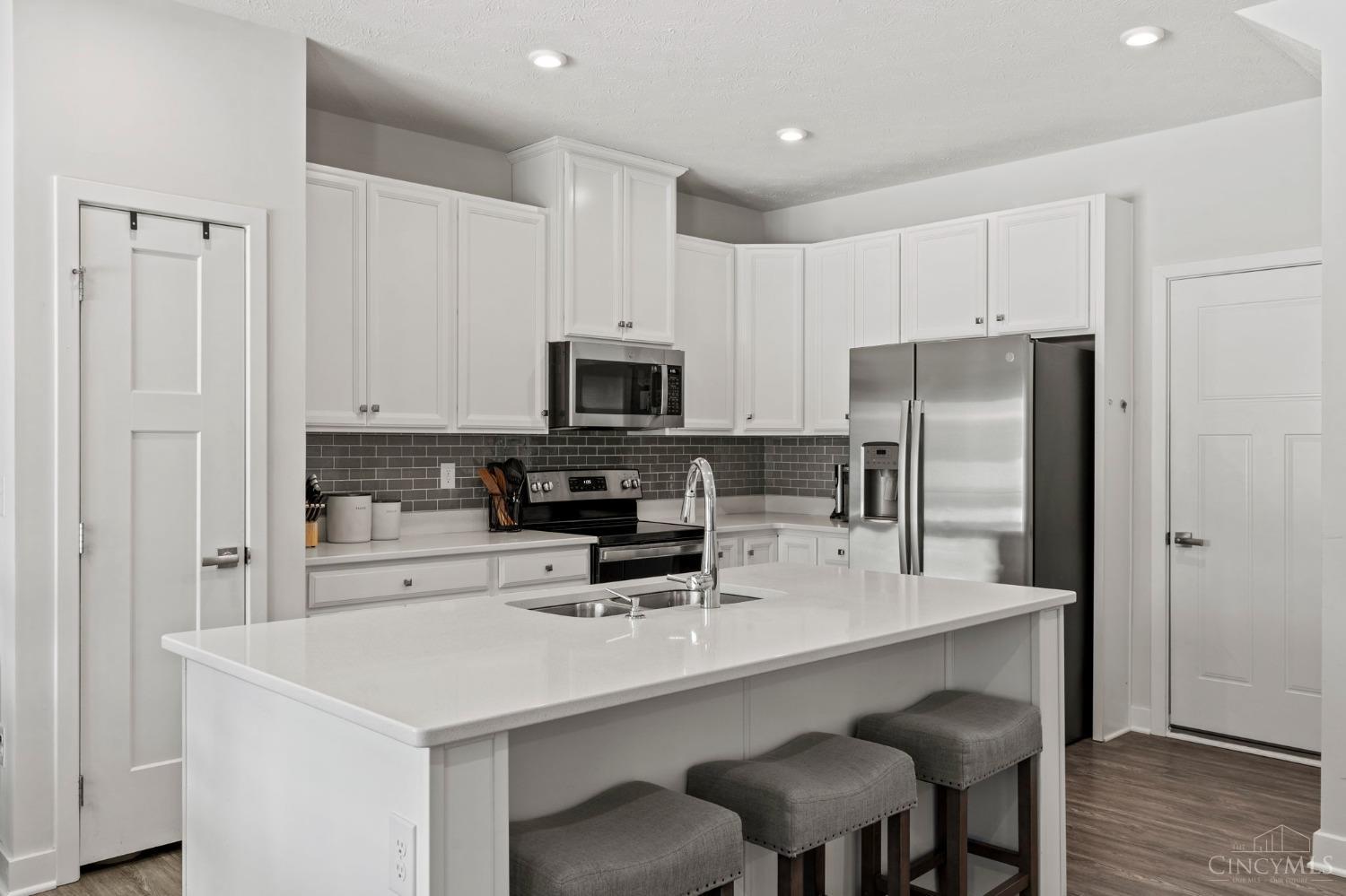 5951 Old Pebble Path