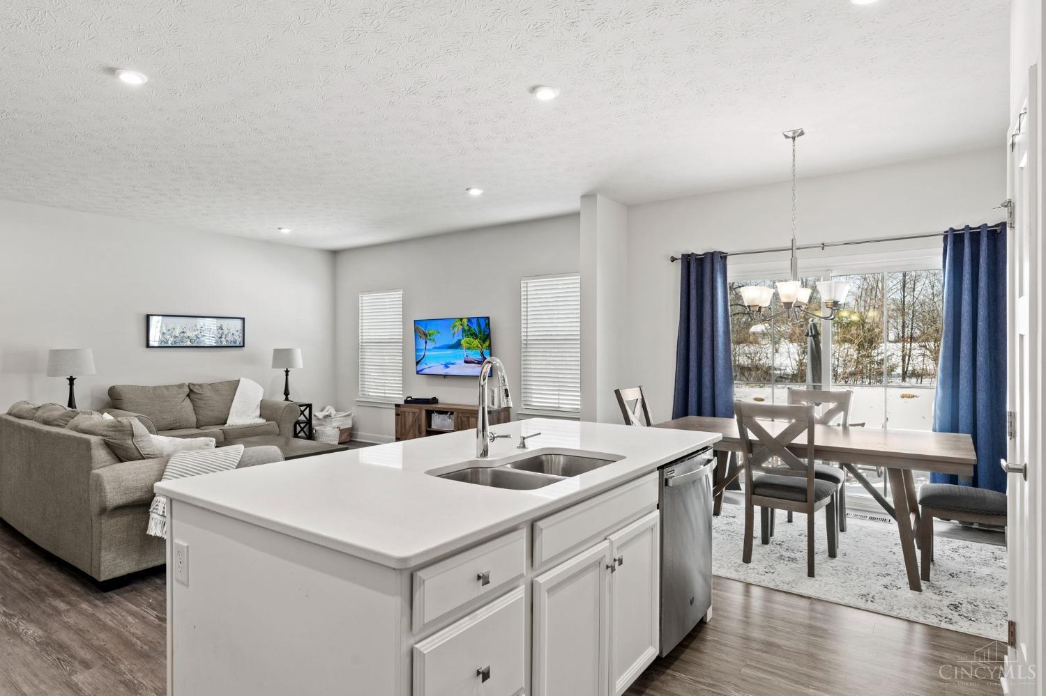 5951 Old Pebble Path