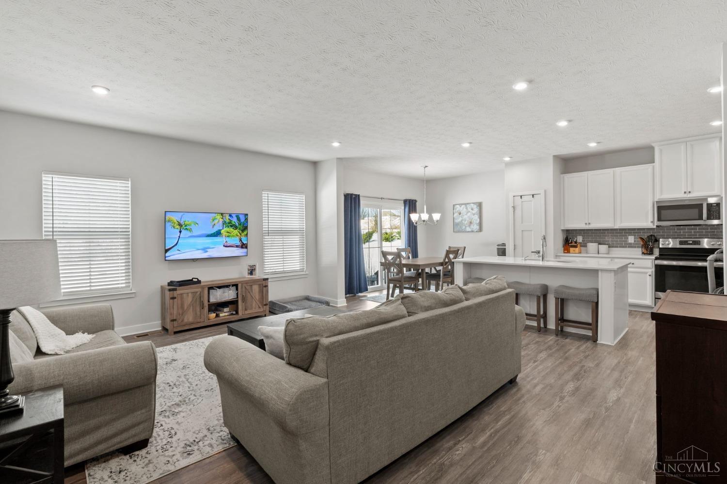 5951 Old Pebble Path