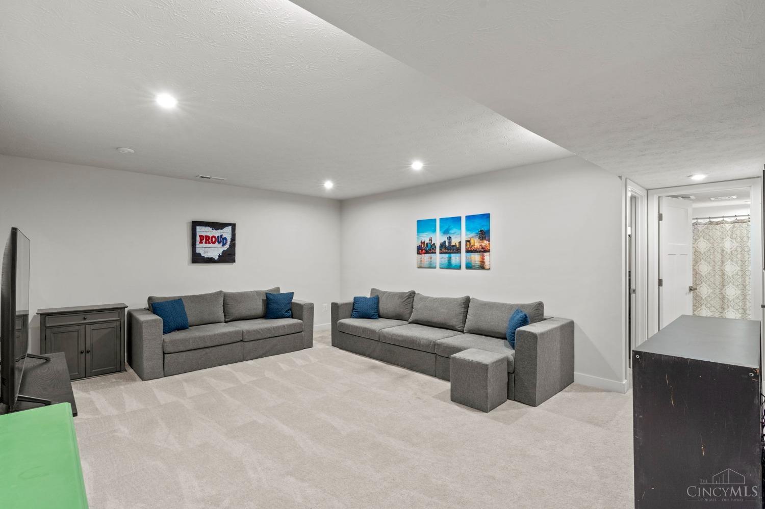 5951 Old Pebble Path