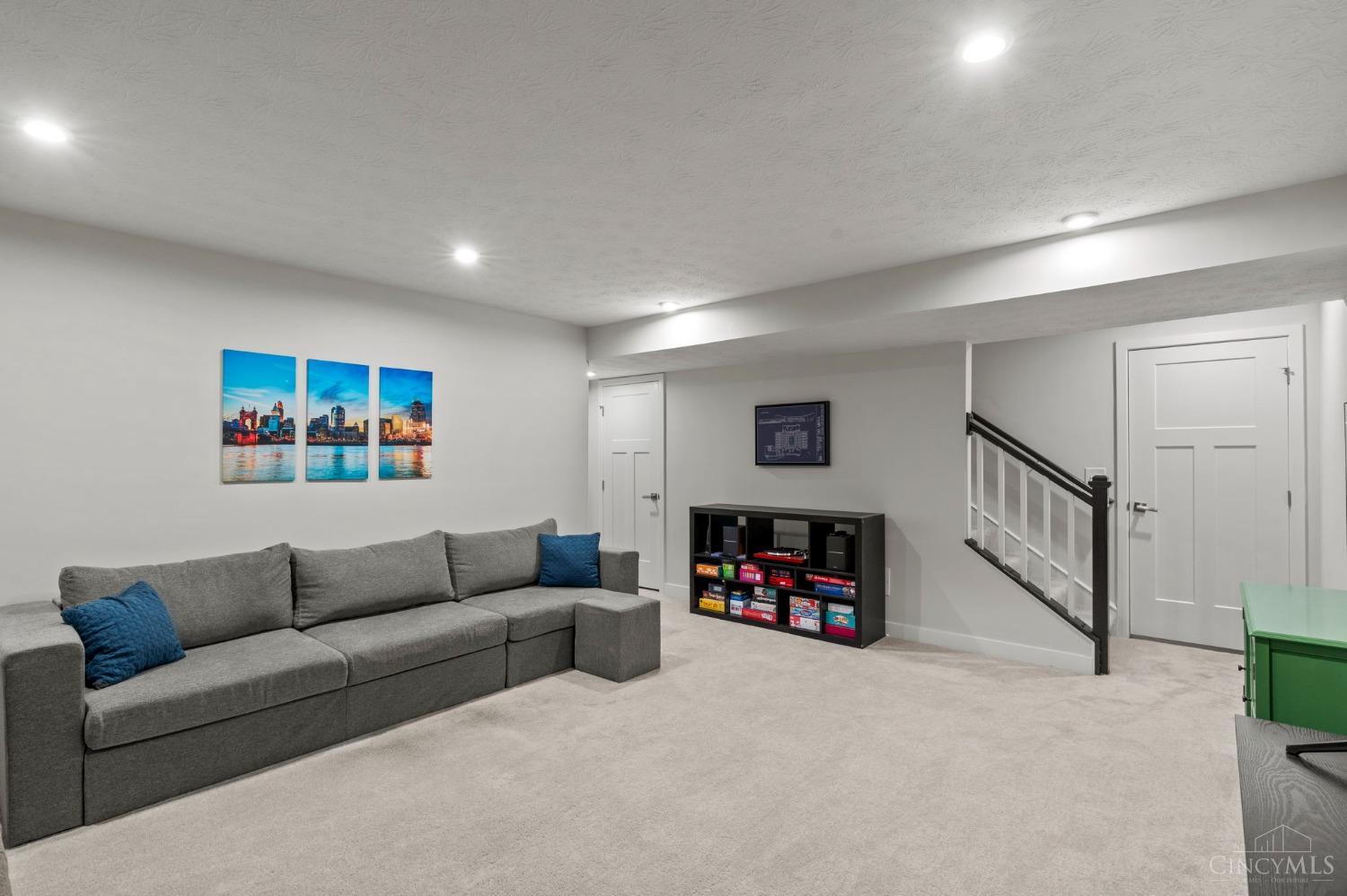 5951 Old Pebble Path