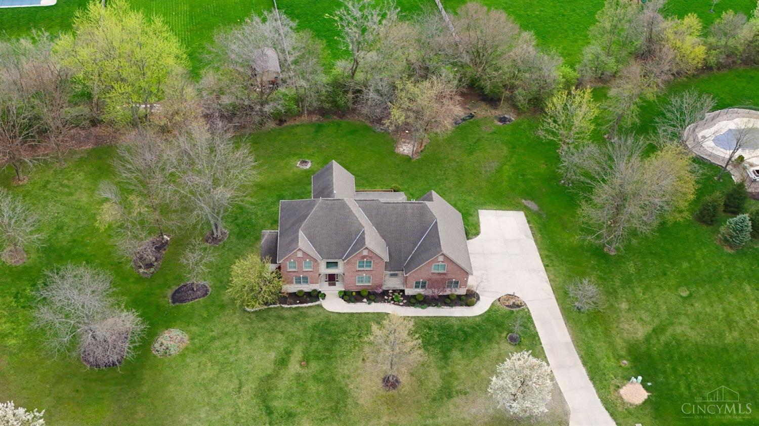 5536 Charleston Woods Drive