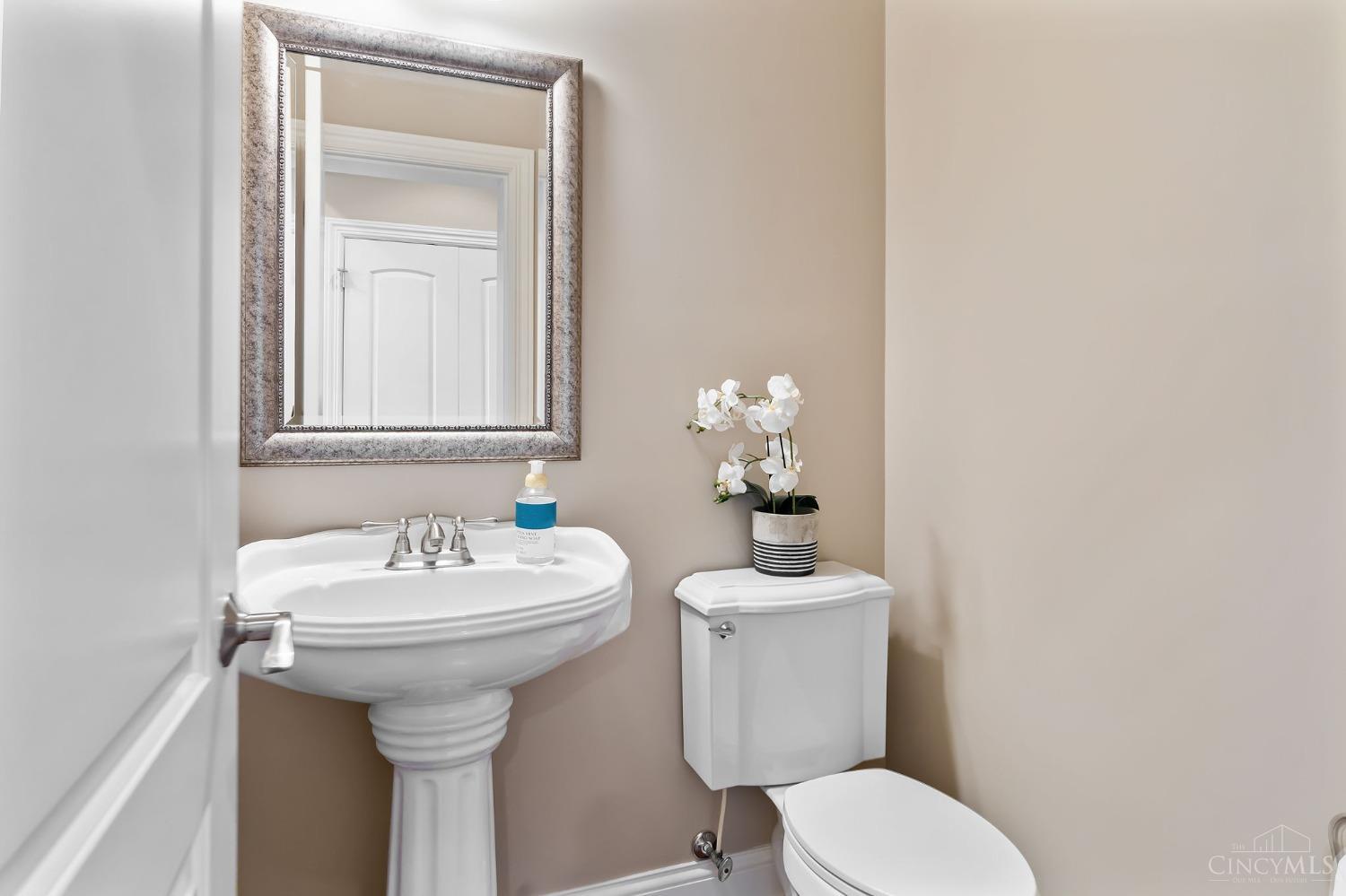 5536 Charleston Woods Drive