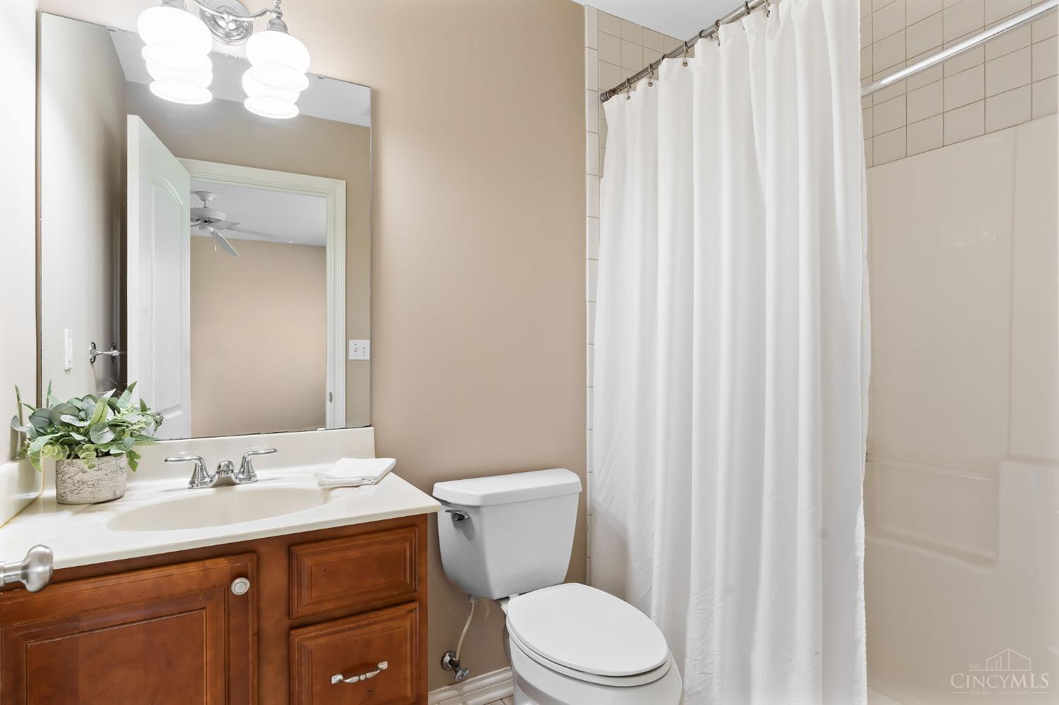 5536 Charleston Woods Drive