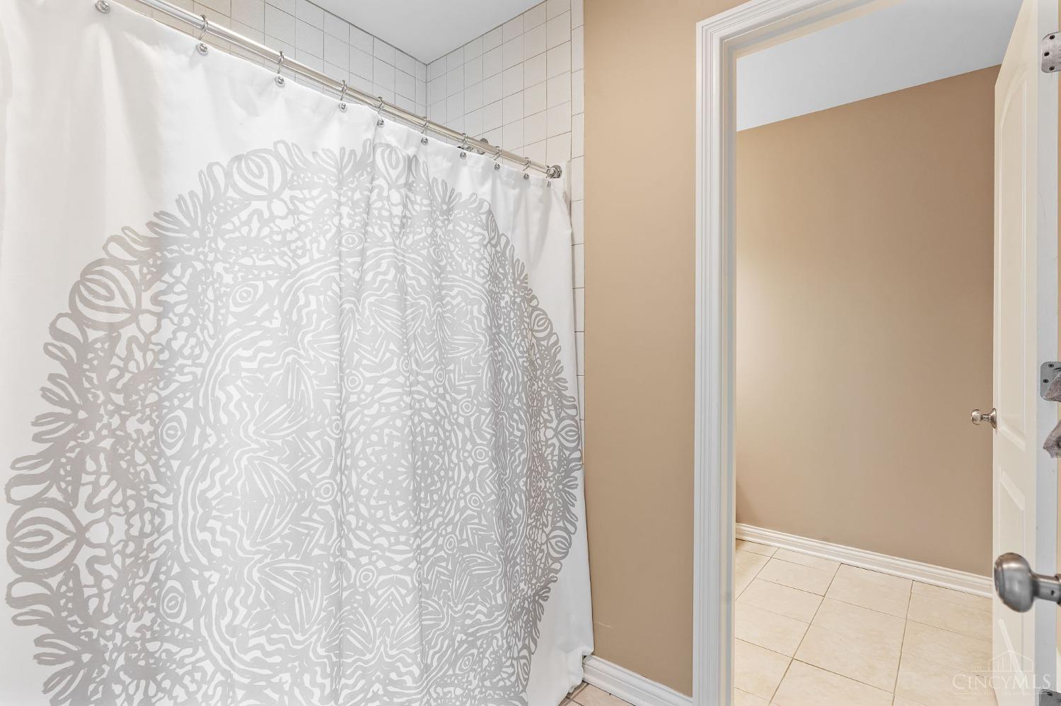 5536 Charleston Woods Drive