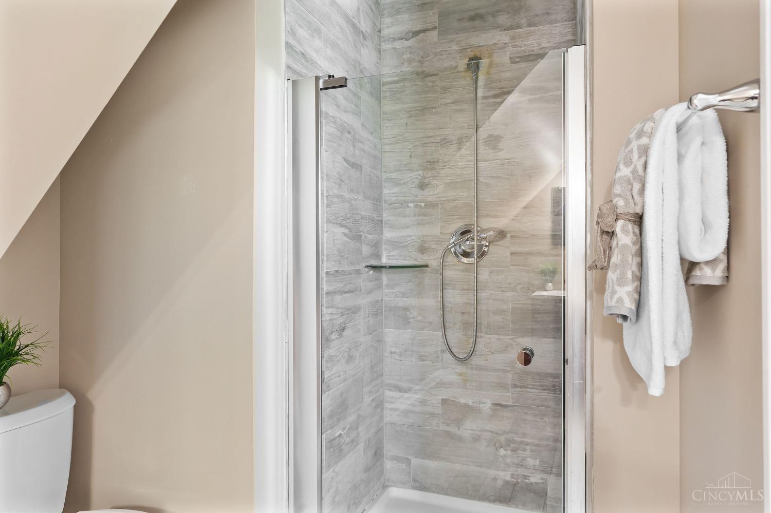 5536 Charleston Woods Drive