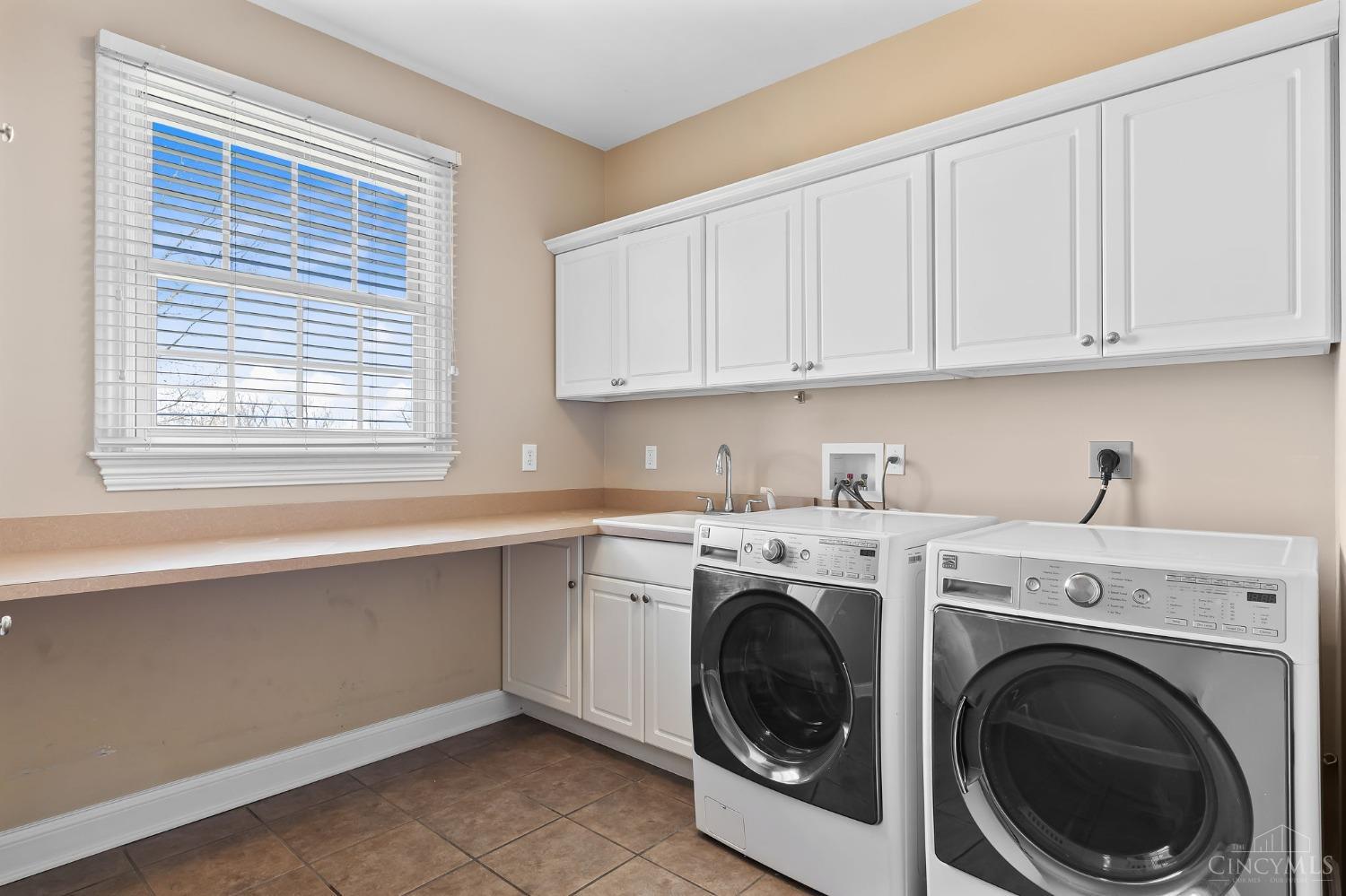 5536 Charleston Woods Drive