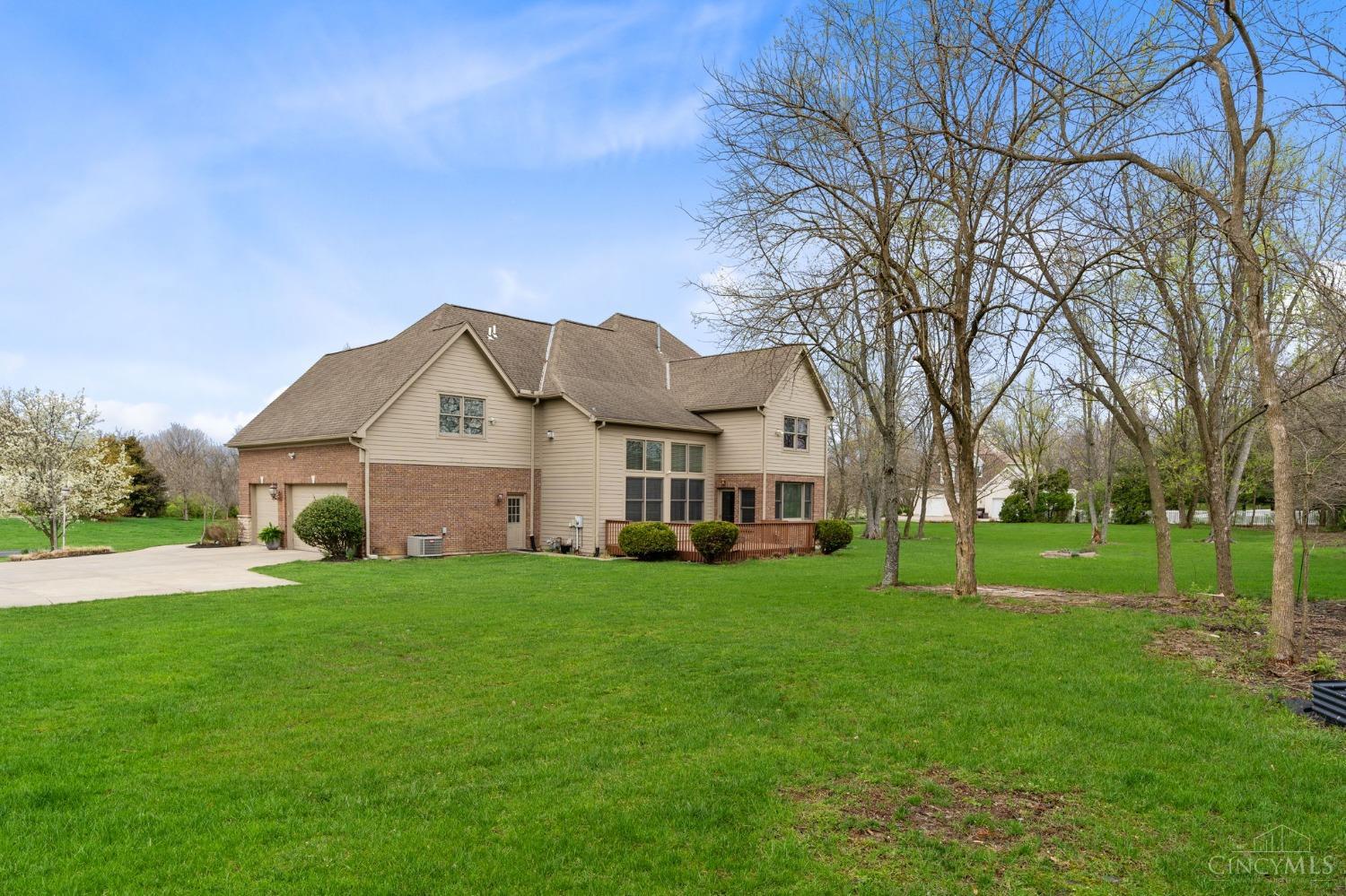 5536 Charleston Woods Drive