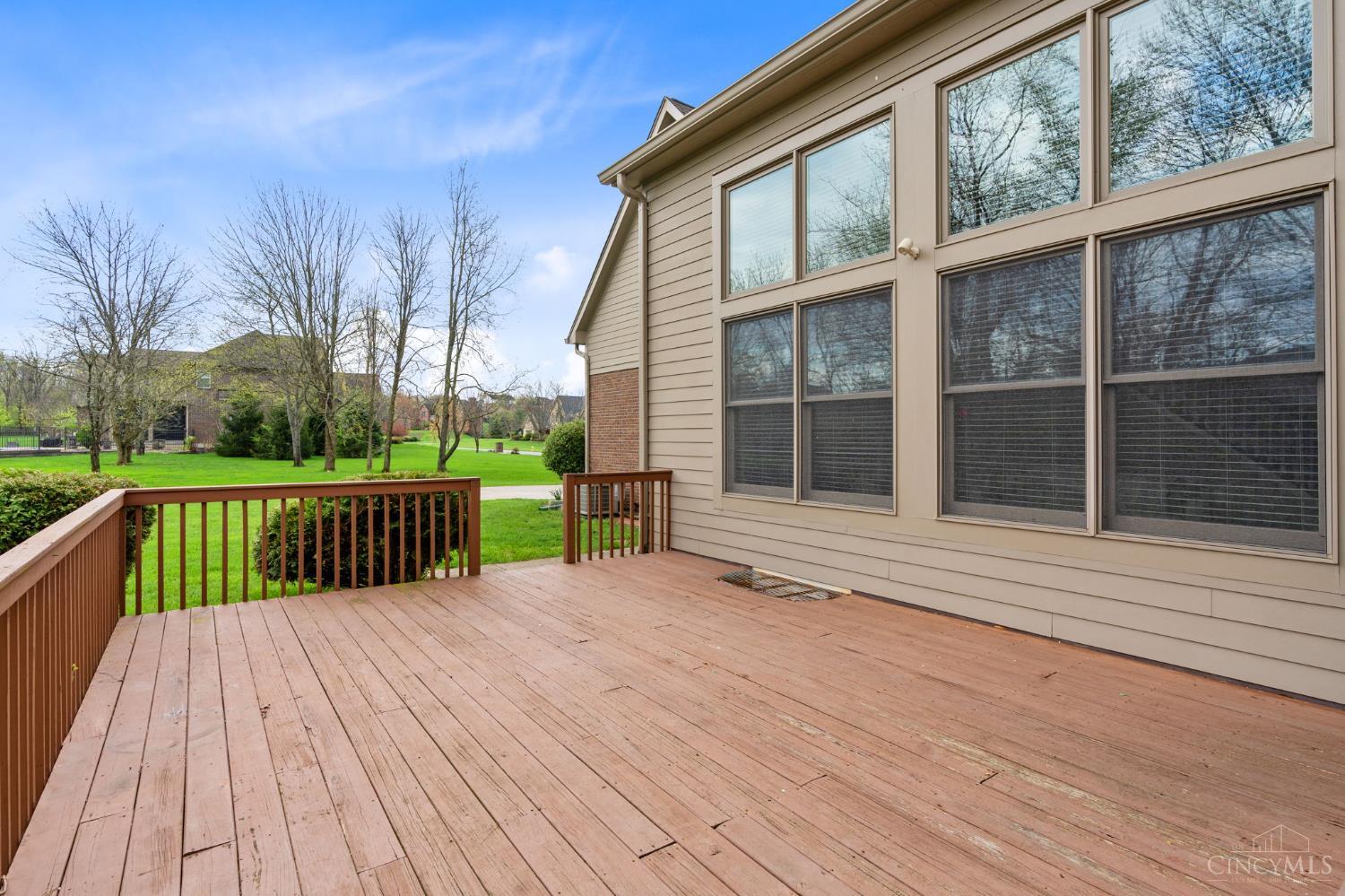 5536 Charleston Woods Drive