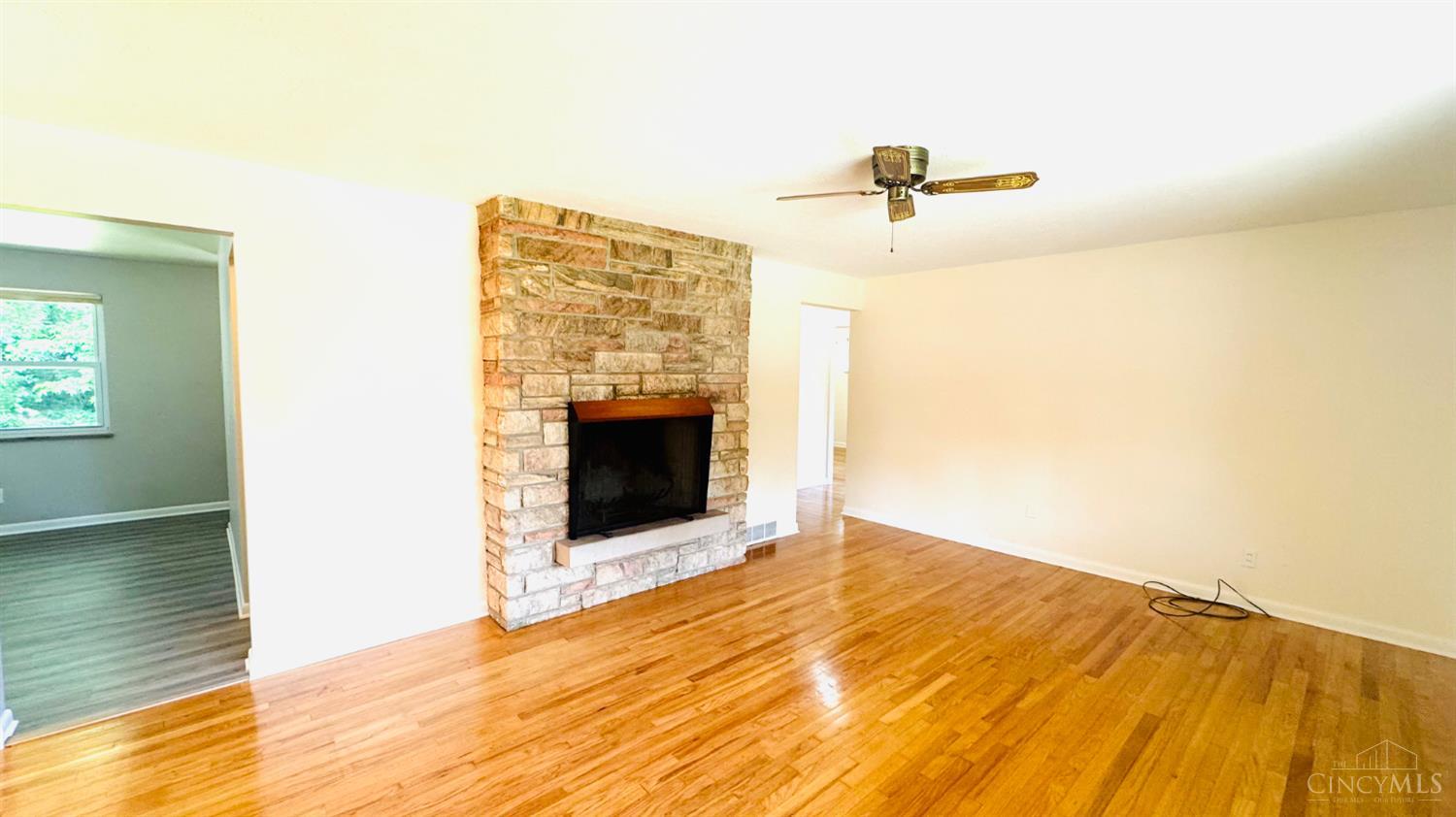 2450 Lourdes Lane